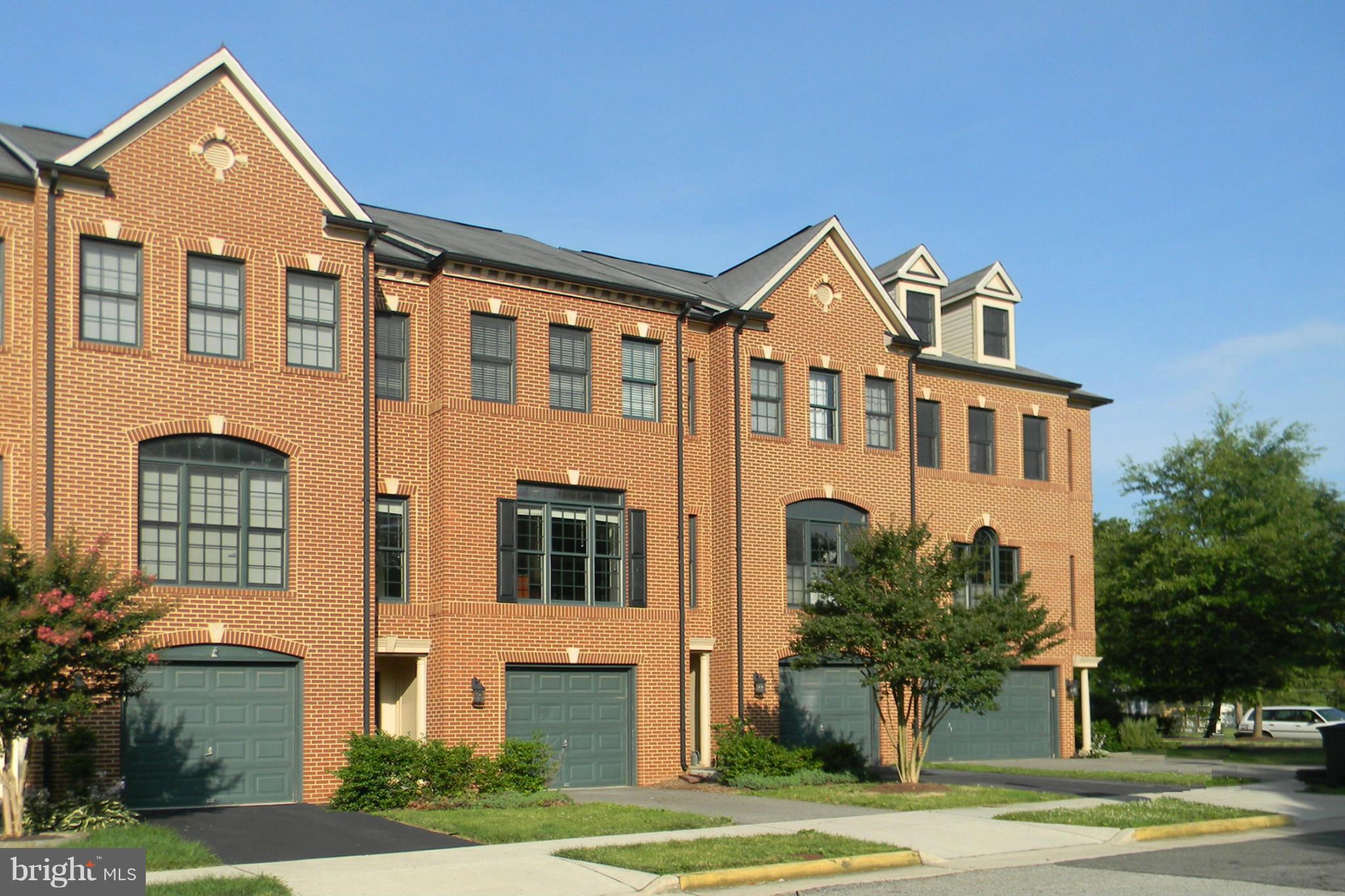 ROXBURY MEWS - Residential
