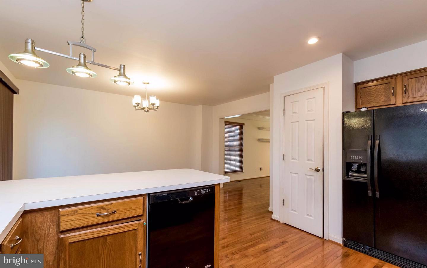 RIVER OAKS - Residential Lease