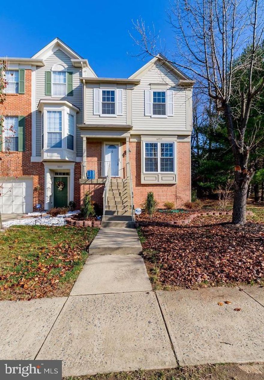 Welcome Home!  3 Level End Unit Townhouse with 2 parking spaces. The home features a beautiful hardwood floors on the main level and wood like laminate in basement, 2 Master Bedrooms and 2 full Master Bathrooms upstairs and1 half bath on the main floor and 2 bonus rooms in basement, one can be used as a 3rd bedroom and a full bath in the basement.  Rec Room with fireplace.  Located in River Oaks Community and conveniently located close to everything. Quantico, Fort Belvoir, Shopping, Dining, Commuter Options and more.