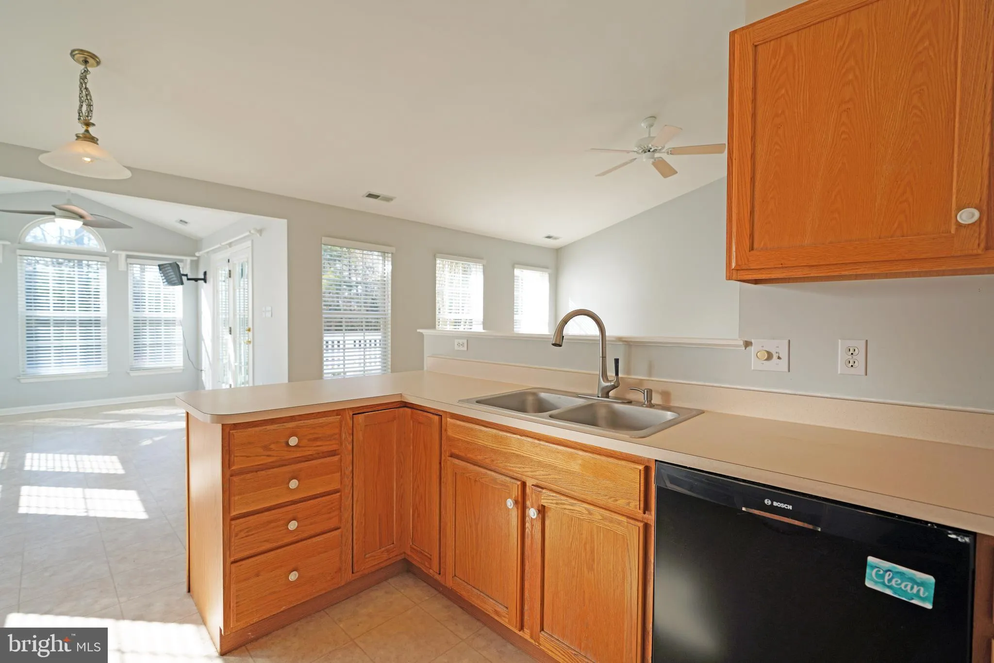 Lewes, Delaware 19958, United States, 3 Bedrooms Bedrooms, ,2 BathroomsBathrooms,Residential,Active,1558