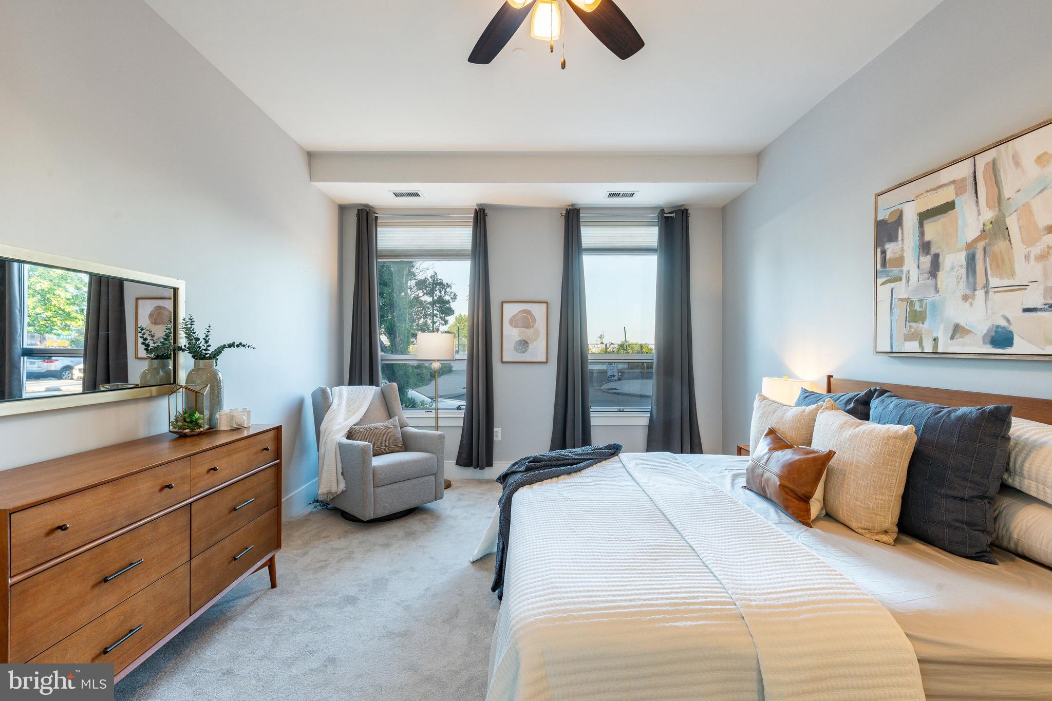 SOCIETY HILL - Residential