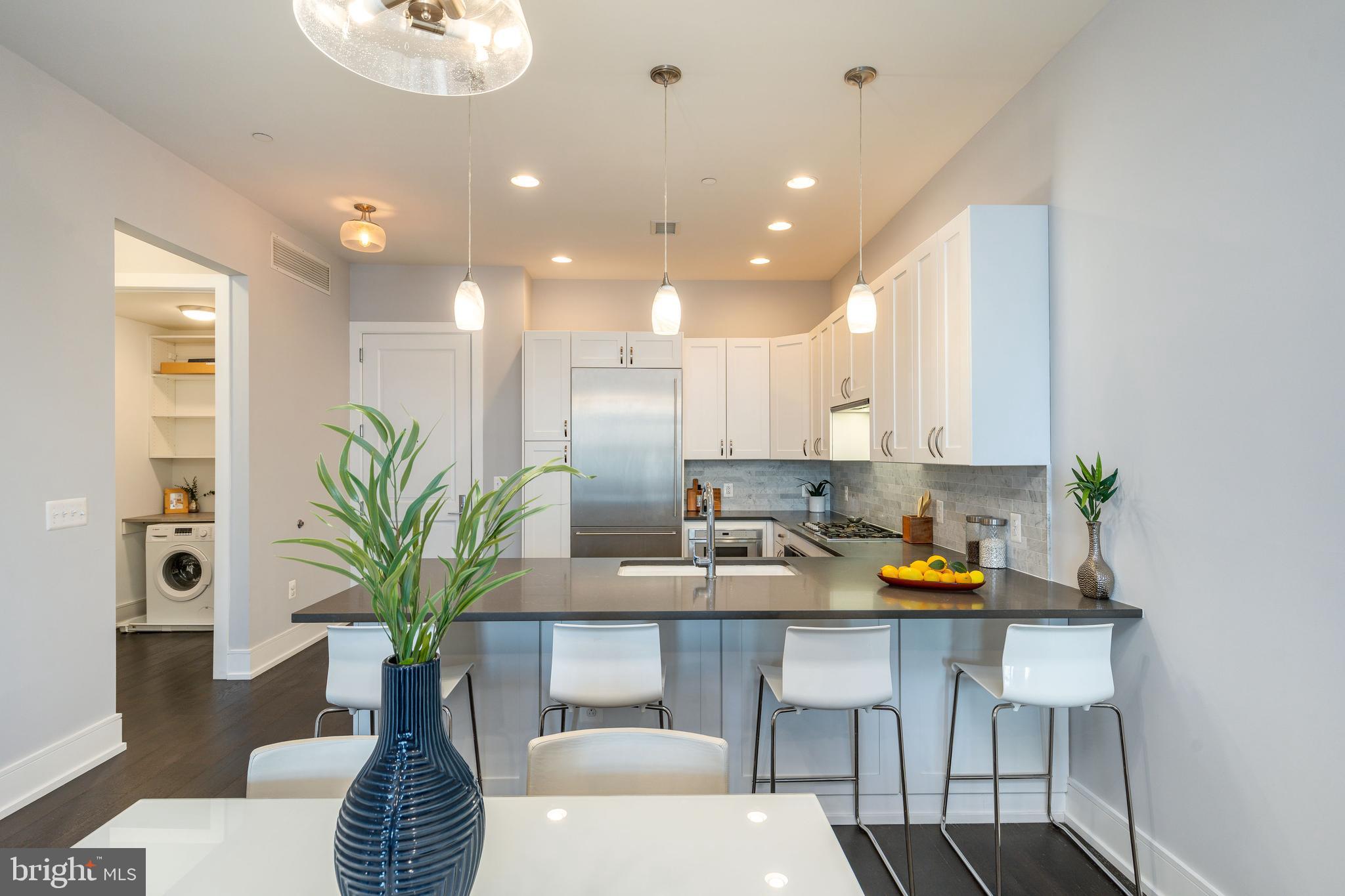 SOCIETY HILL - Residential