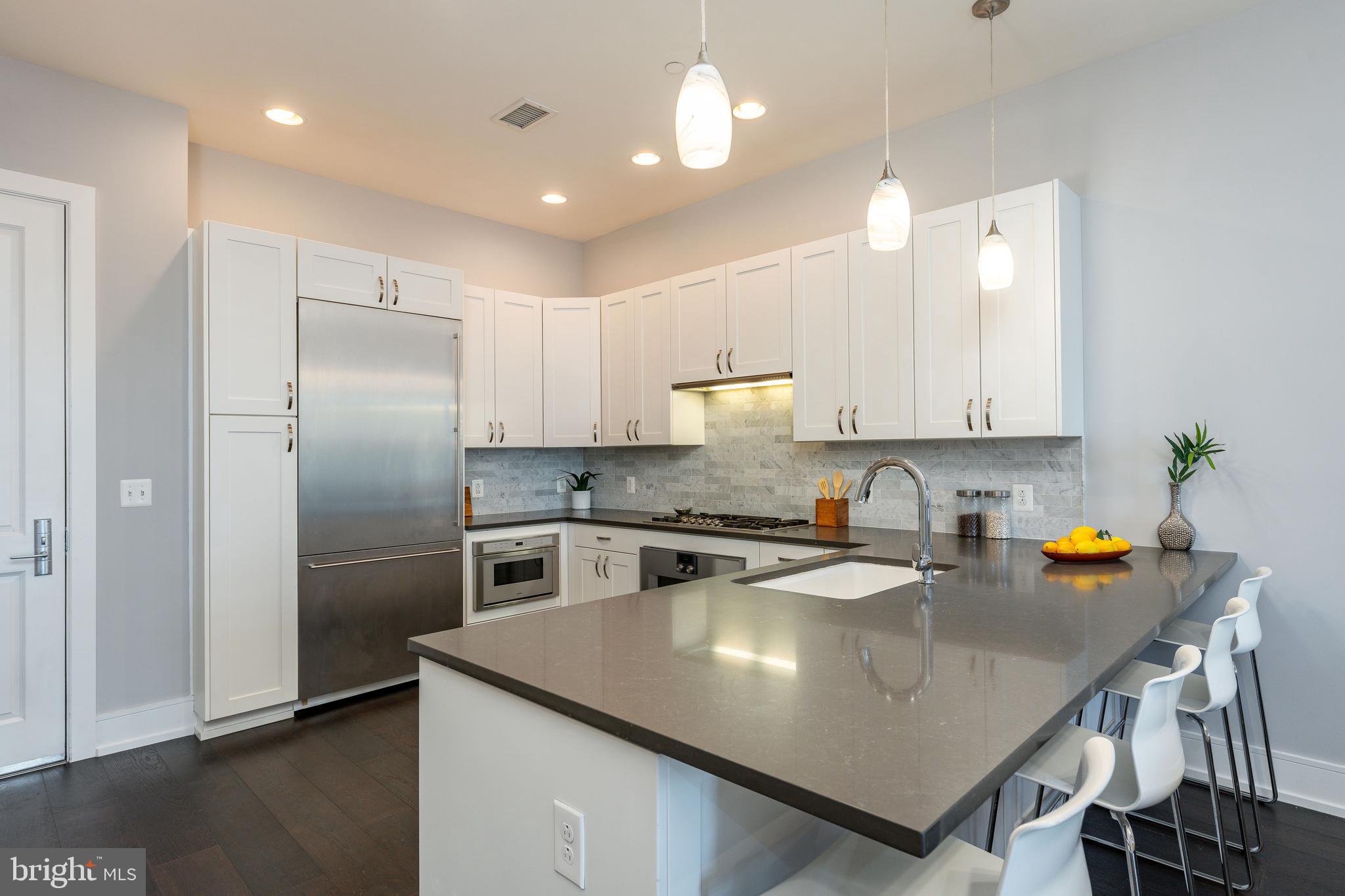 SOCIETY HILL - Residential