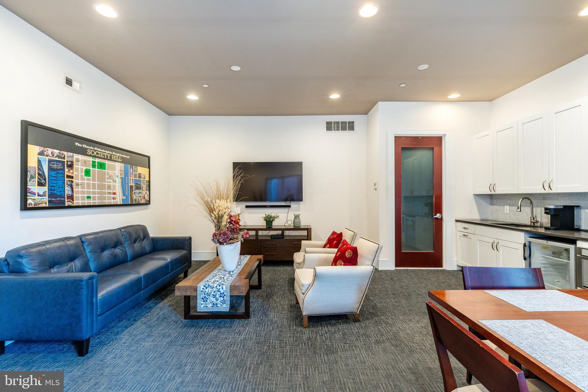 SOCIETY HILL - Residential