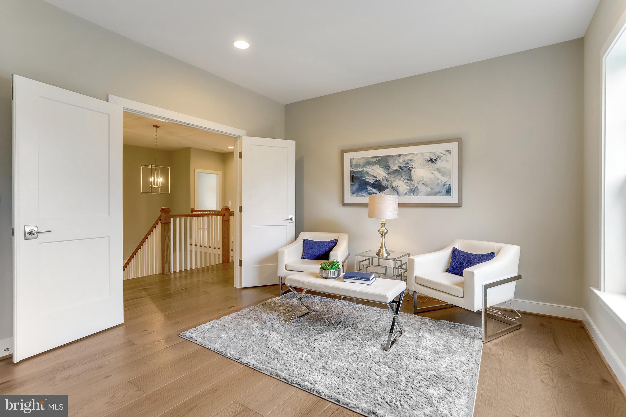 DUNN LORING - Residential