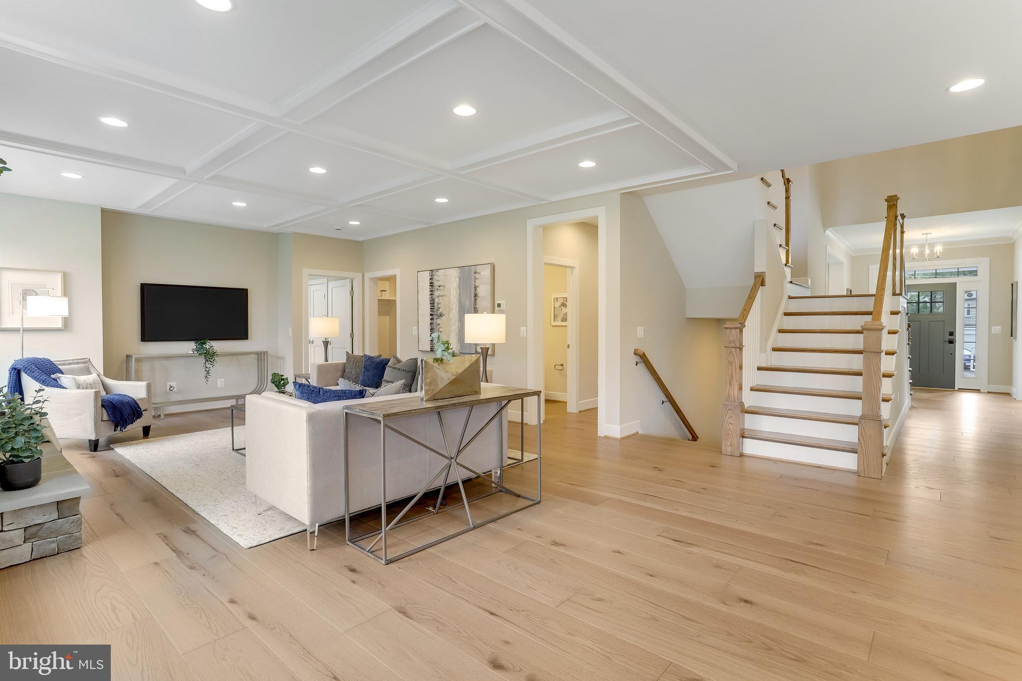 DUNN LORING - Residential