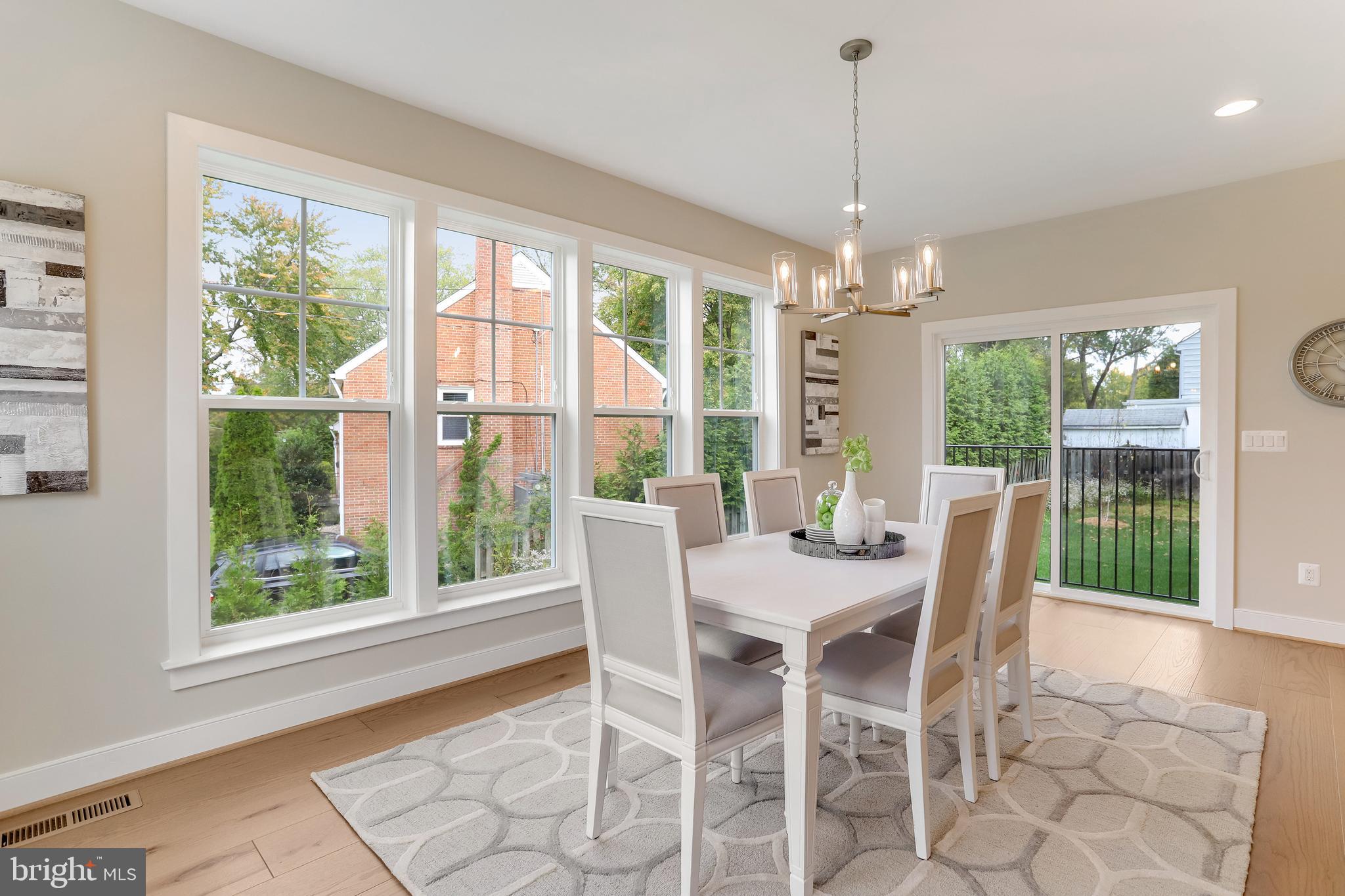 DUNN LORING - Residential