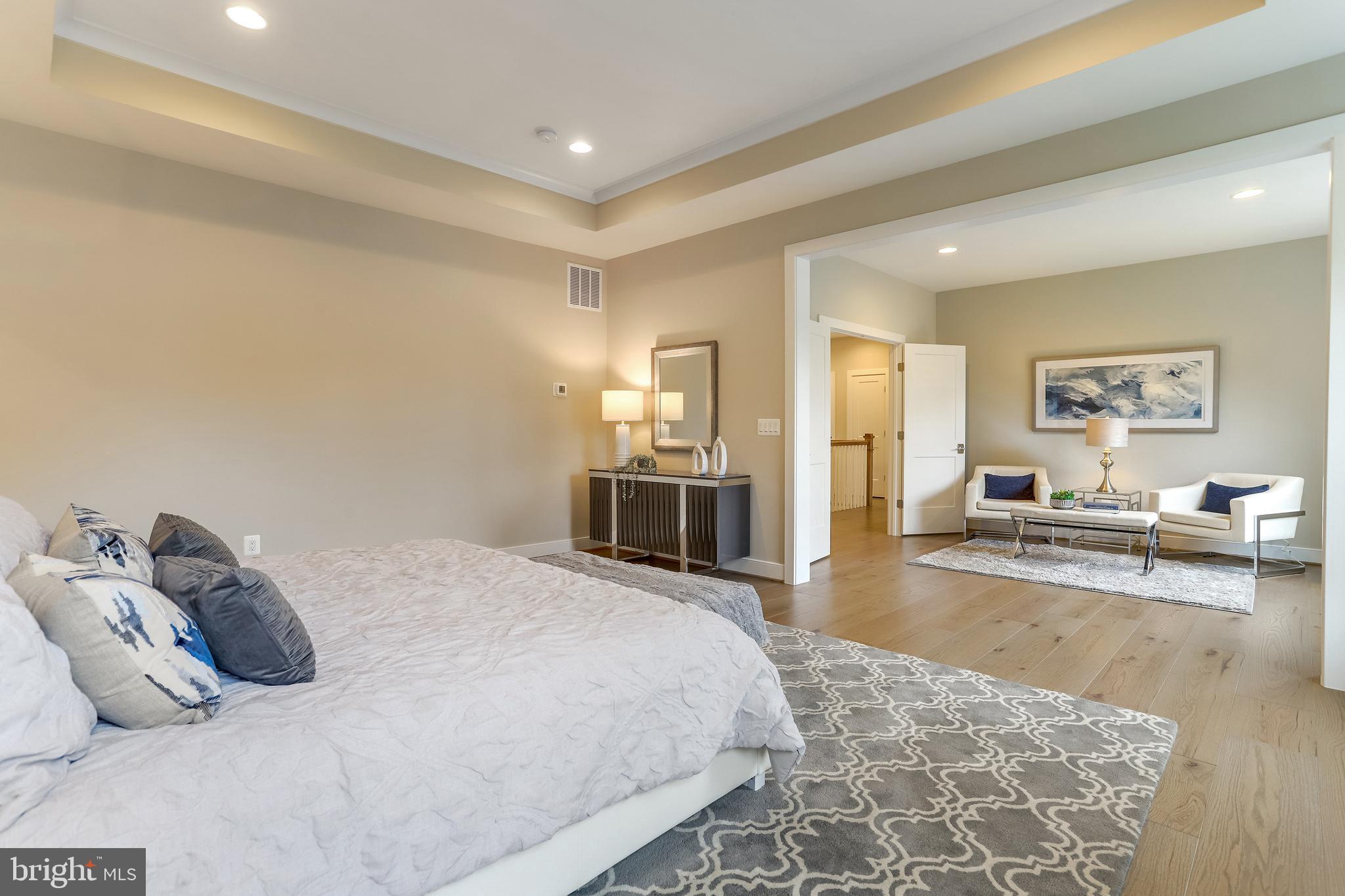 DUNN LORING - Residential