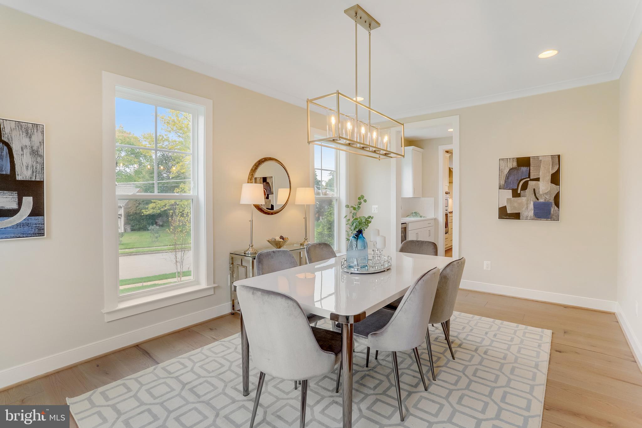 DUNN LORING - Residential