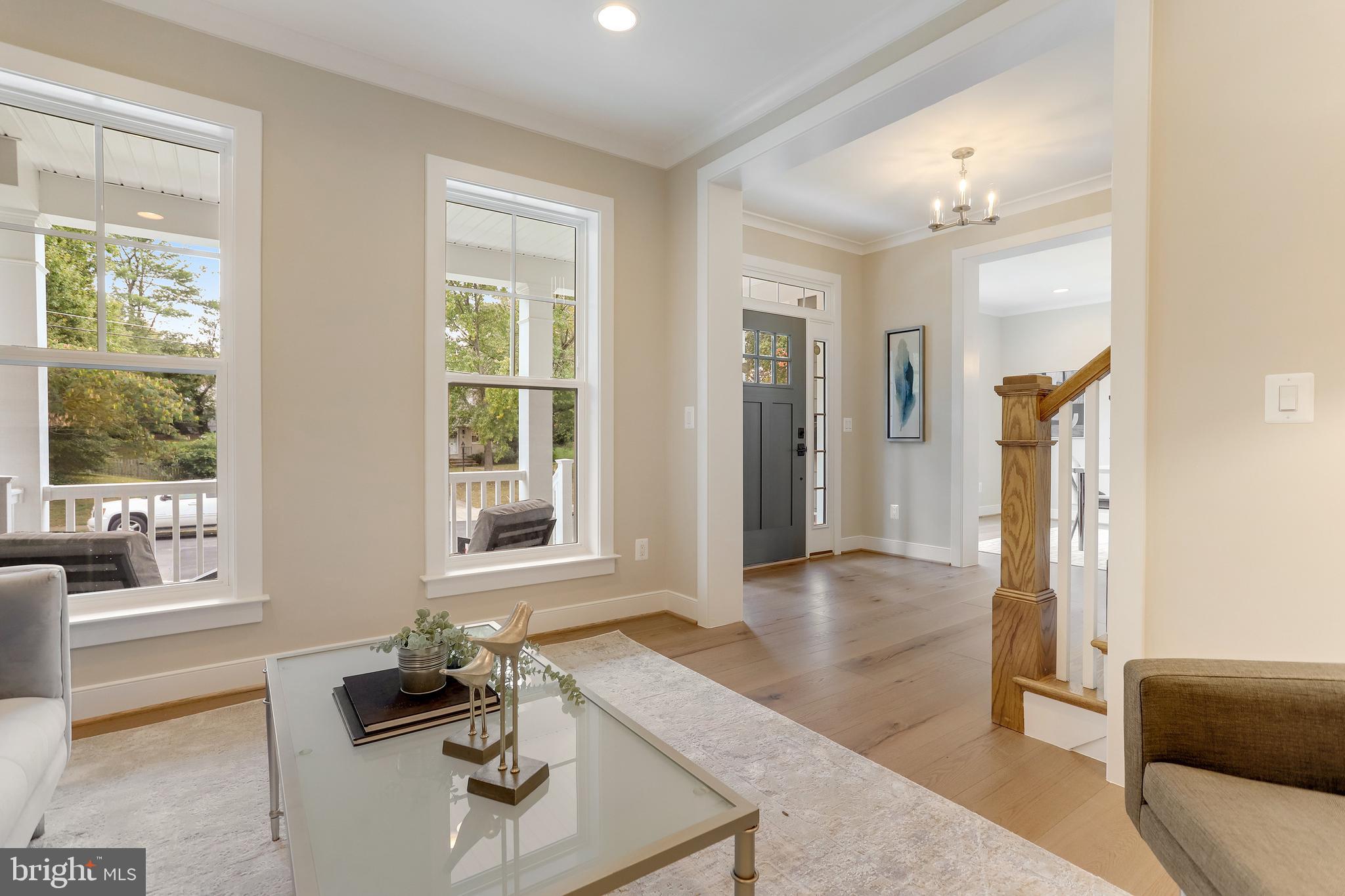 DUNN LORING - Residential