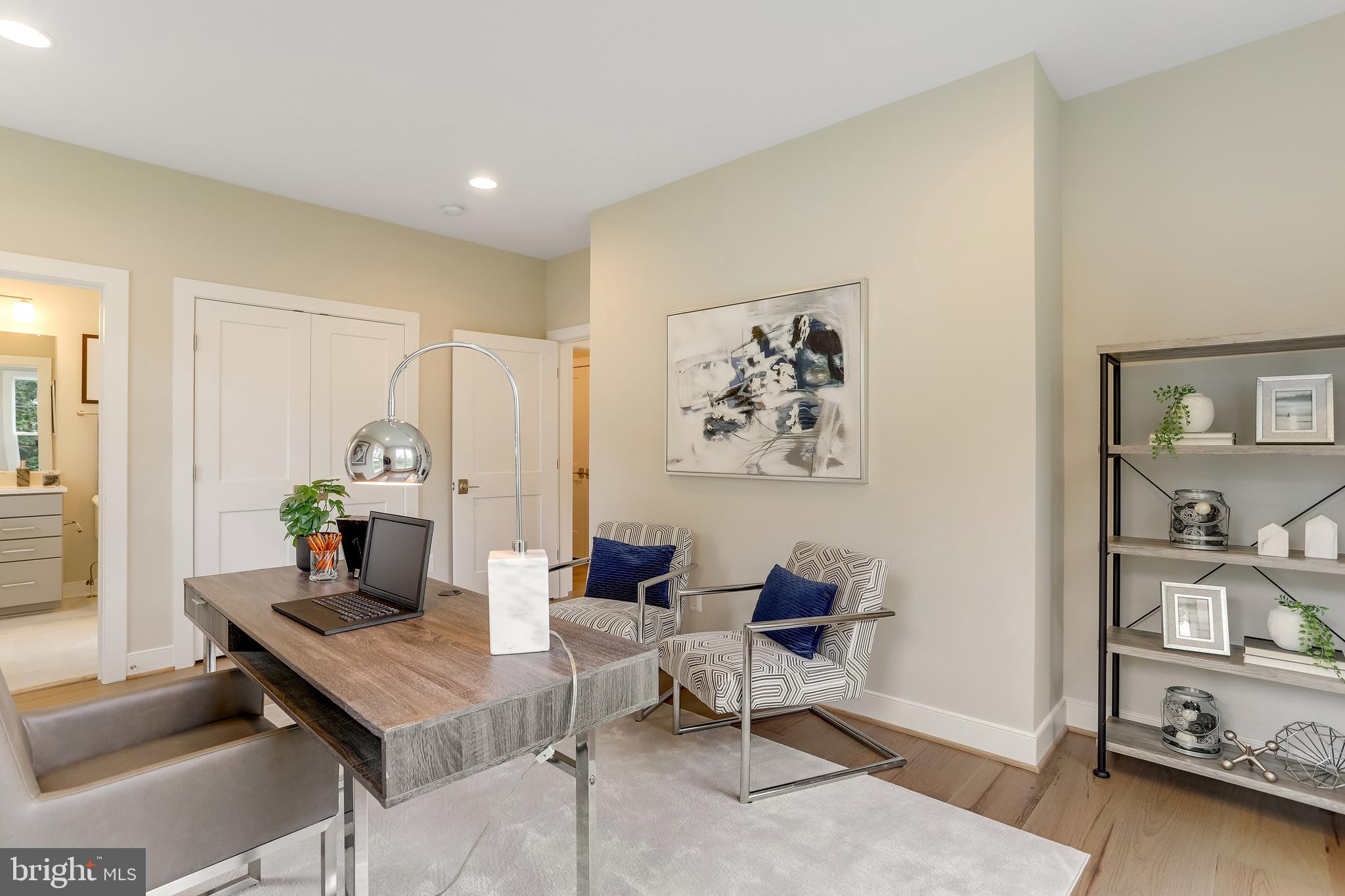 DUNN LORING - Residential