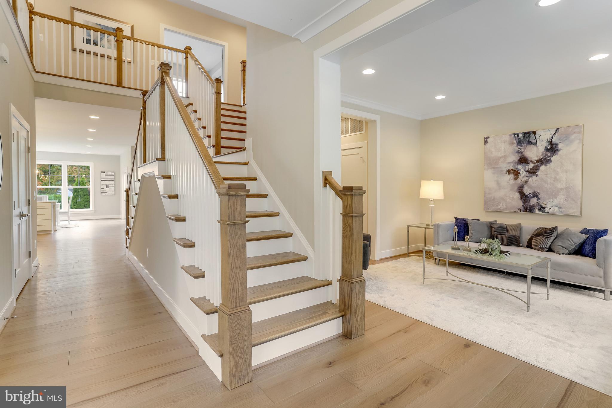 DUNN LORING - Residential