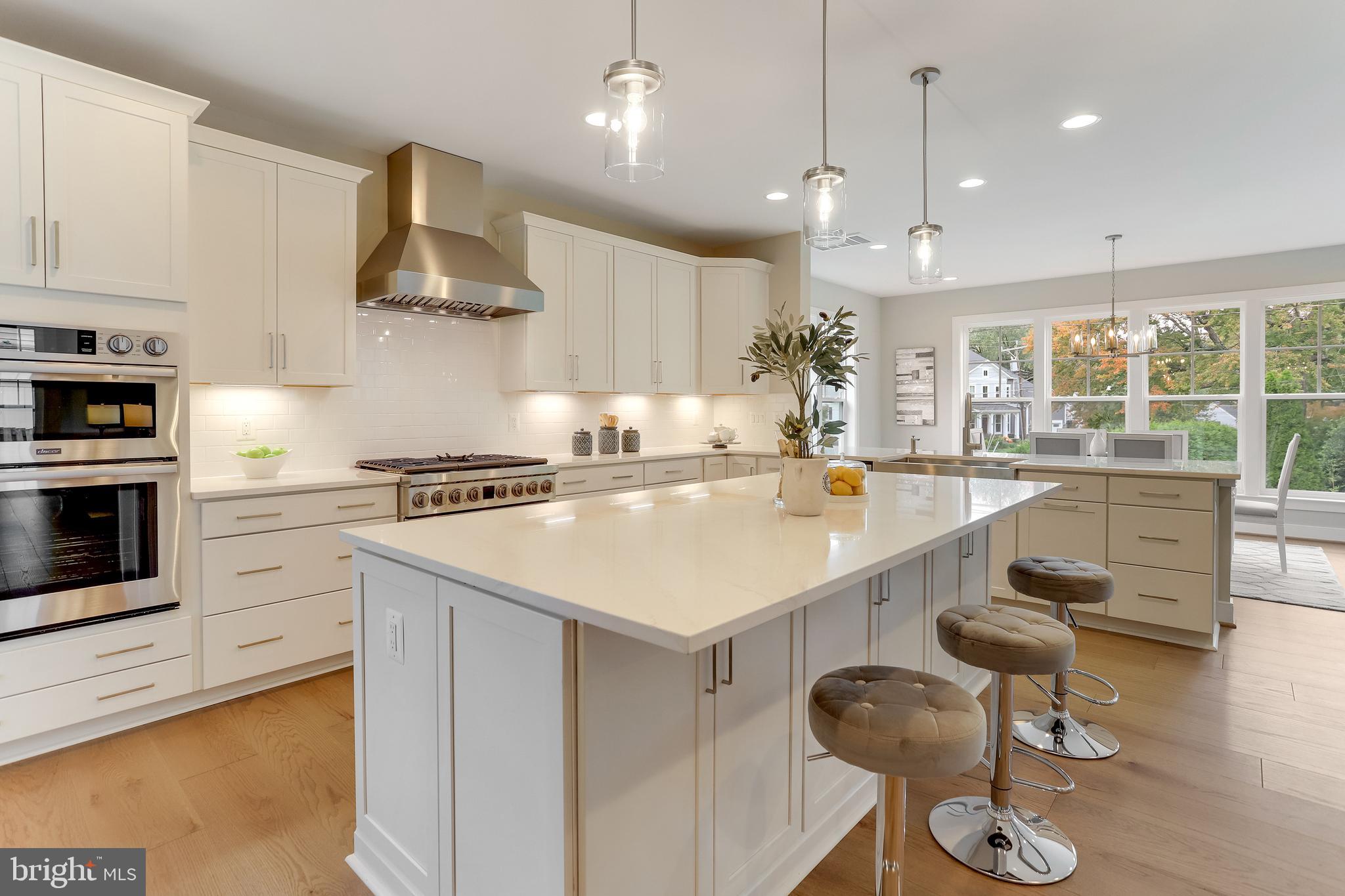 DUNN LORING - Residential