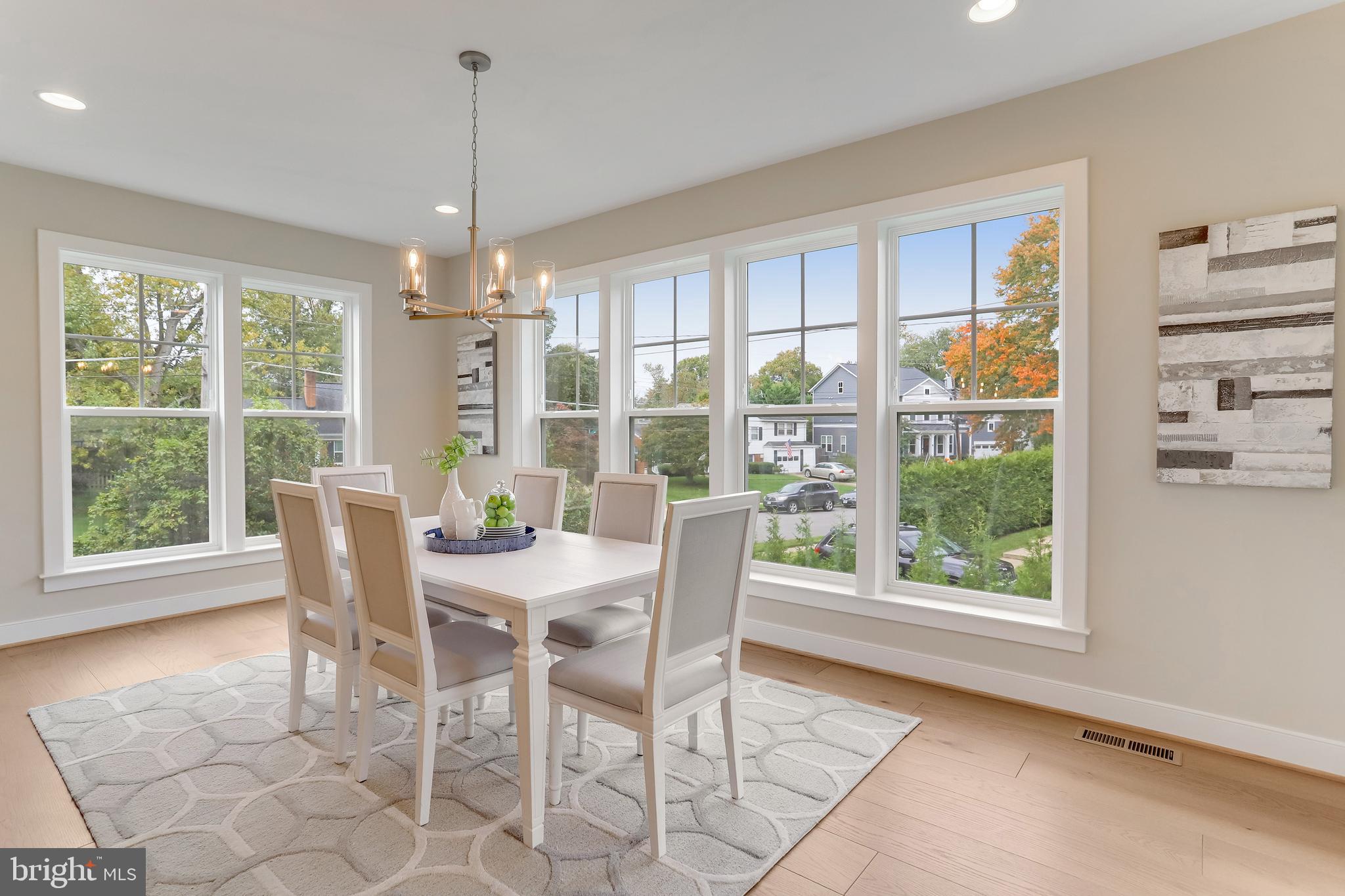 DUNN LORING - Residential