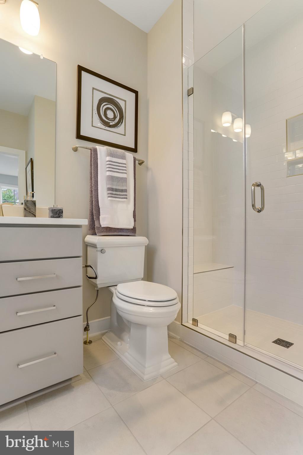 DUNN LORING - Residential