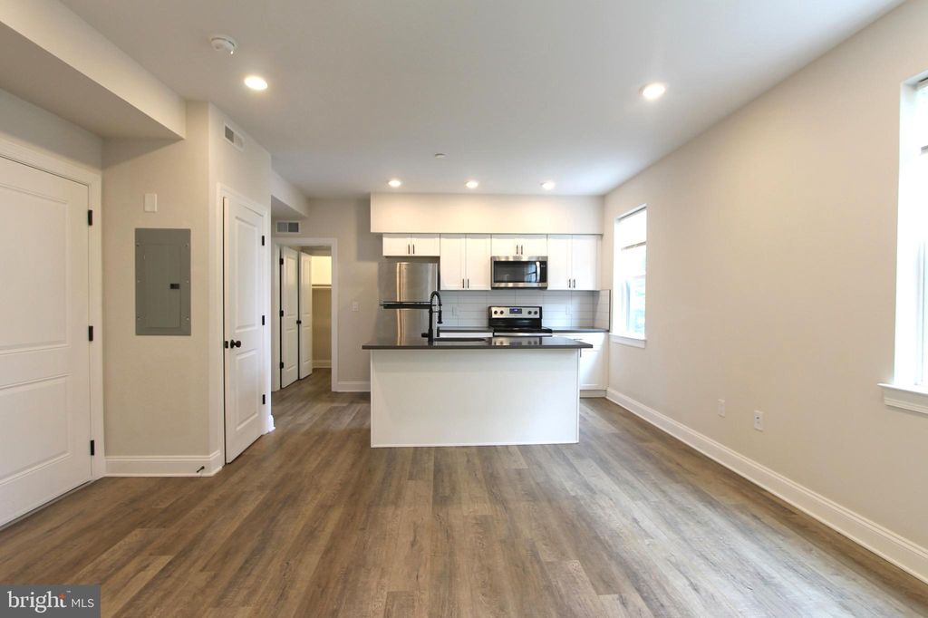 Photo of 492 Roxborough Avenue #403, PHILADELPHIA, PA 19128 (MLS # PAPH2583002)