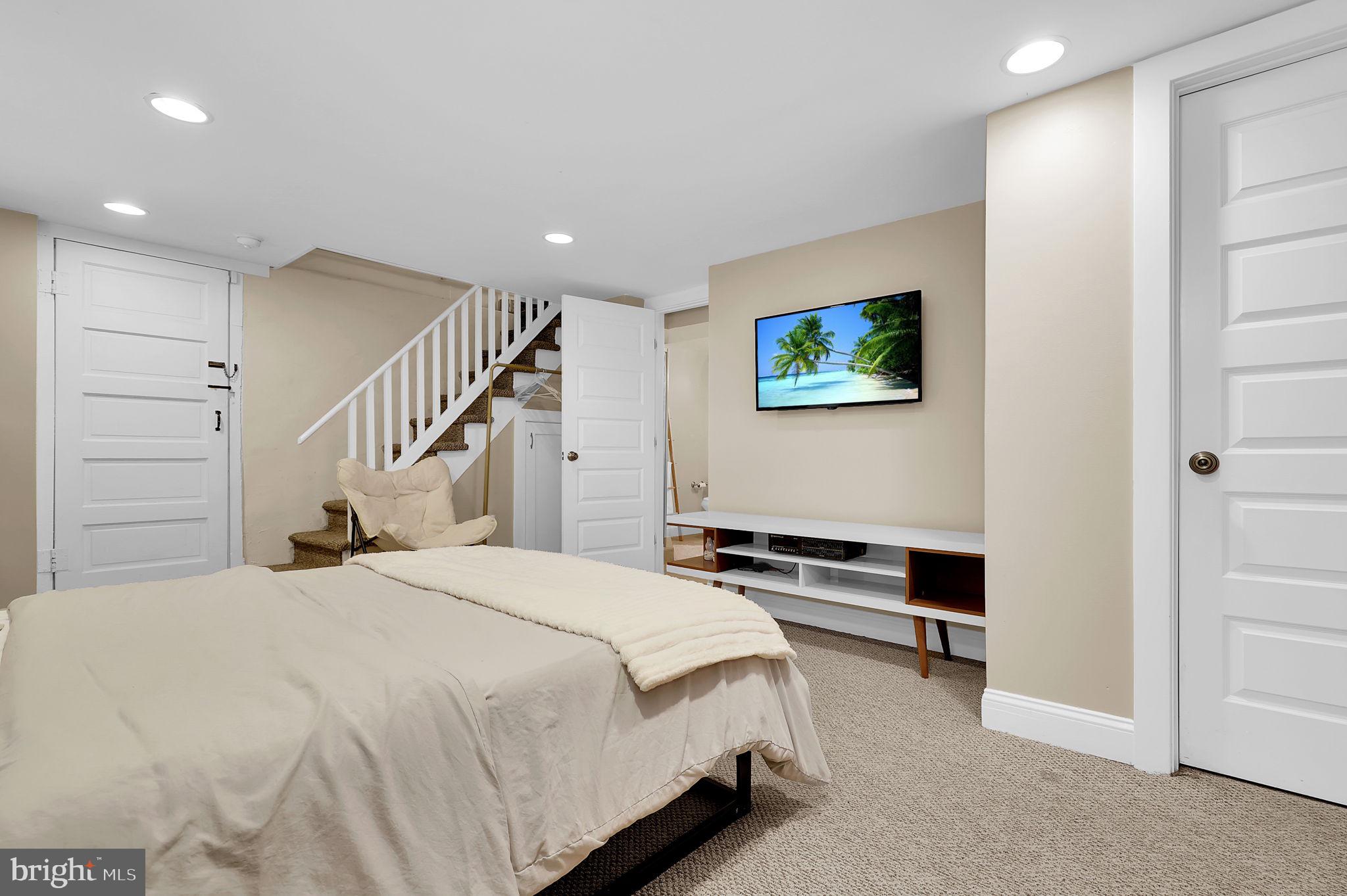 ROSEDALE - Residential