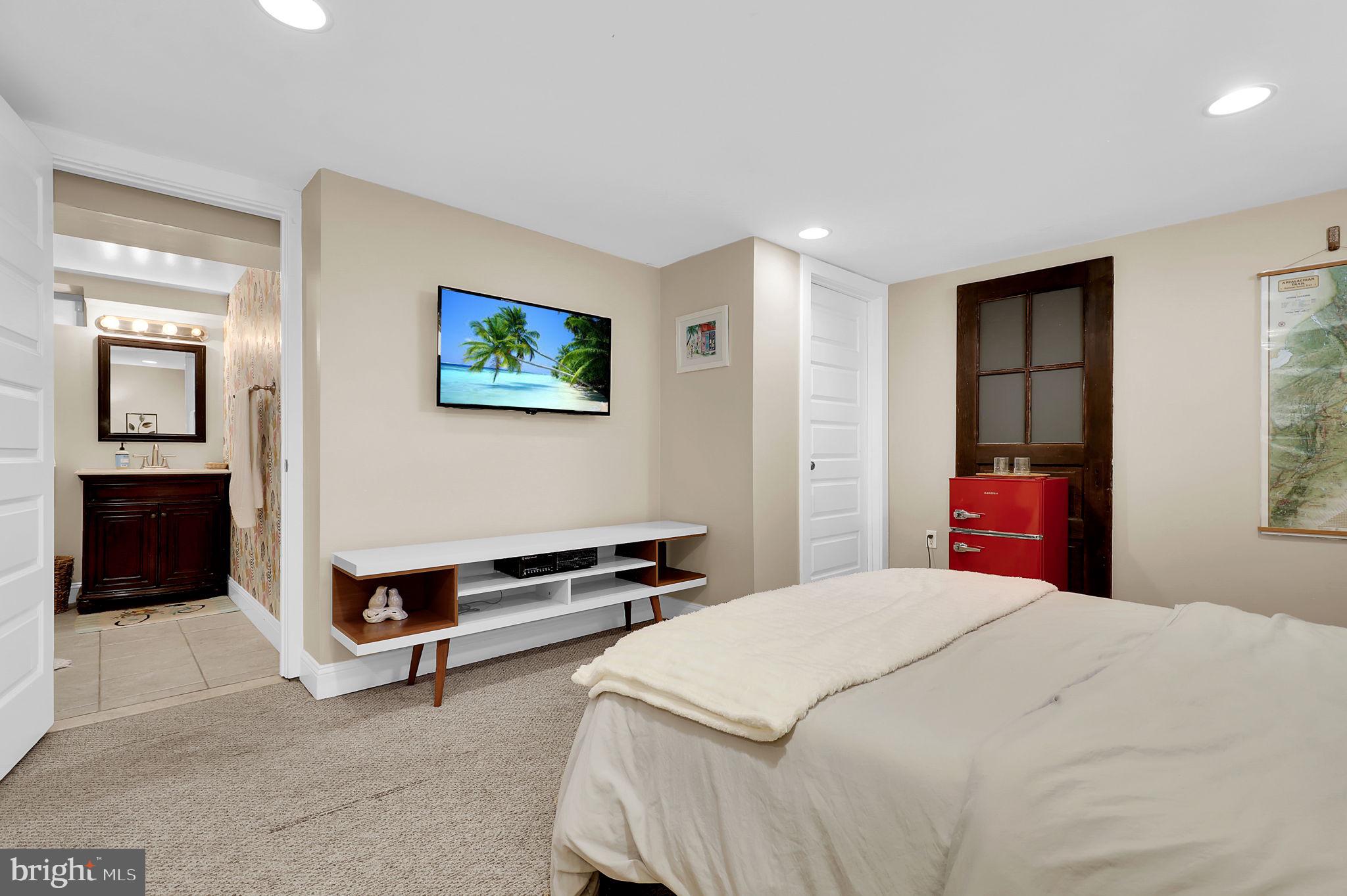 ROSEDALE - Residential