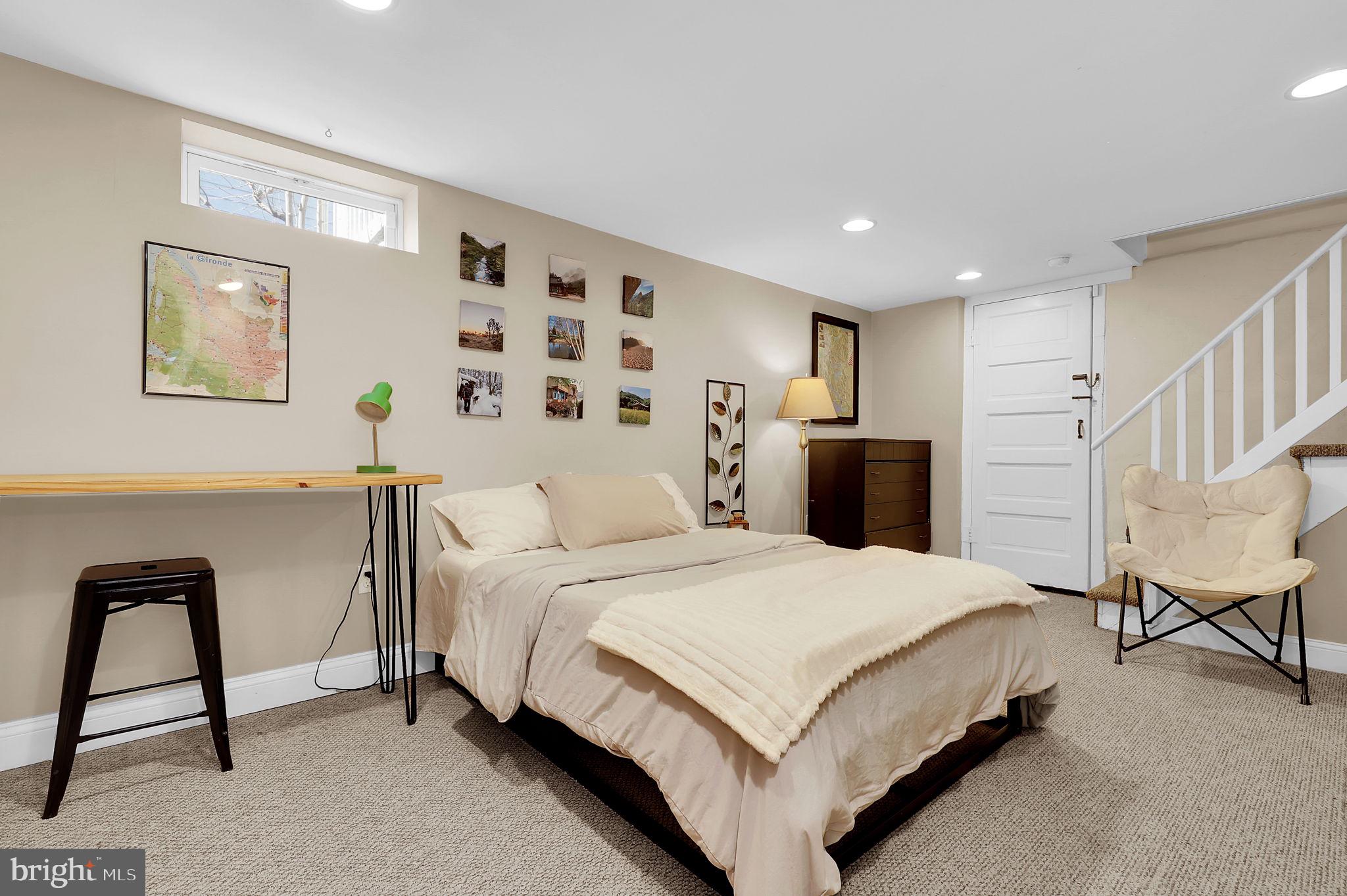 ROSEDALE - Residential