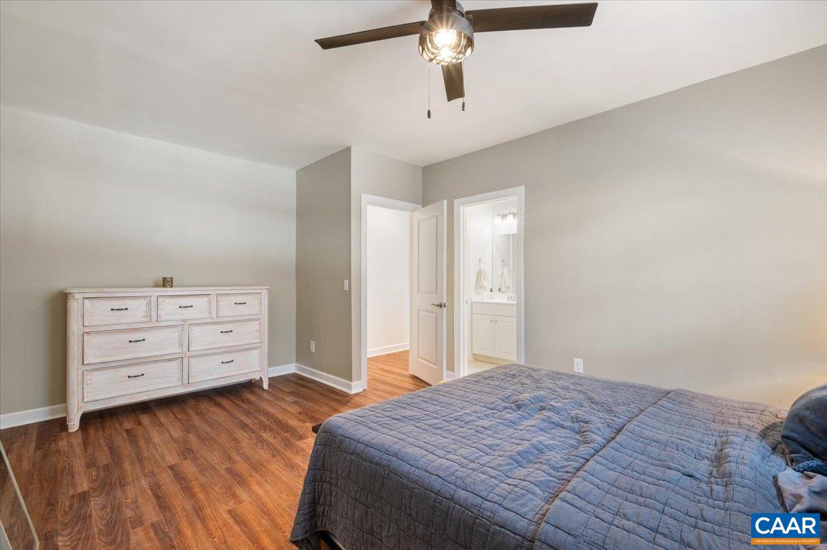 FOX HOLLOW - Residential