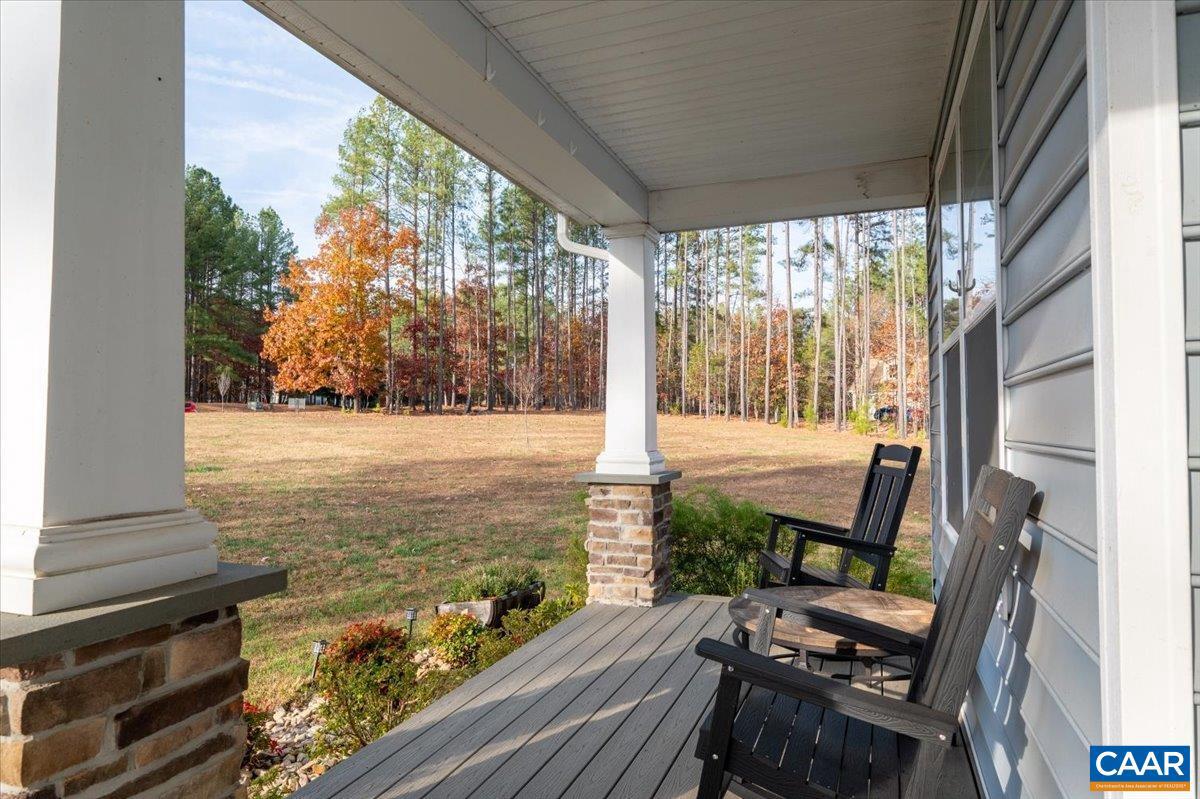 FOX HOLLOW - Residential