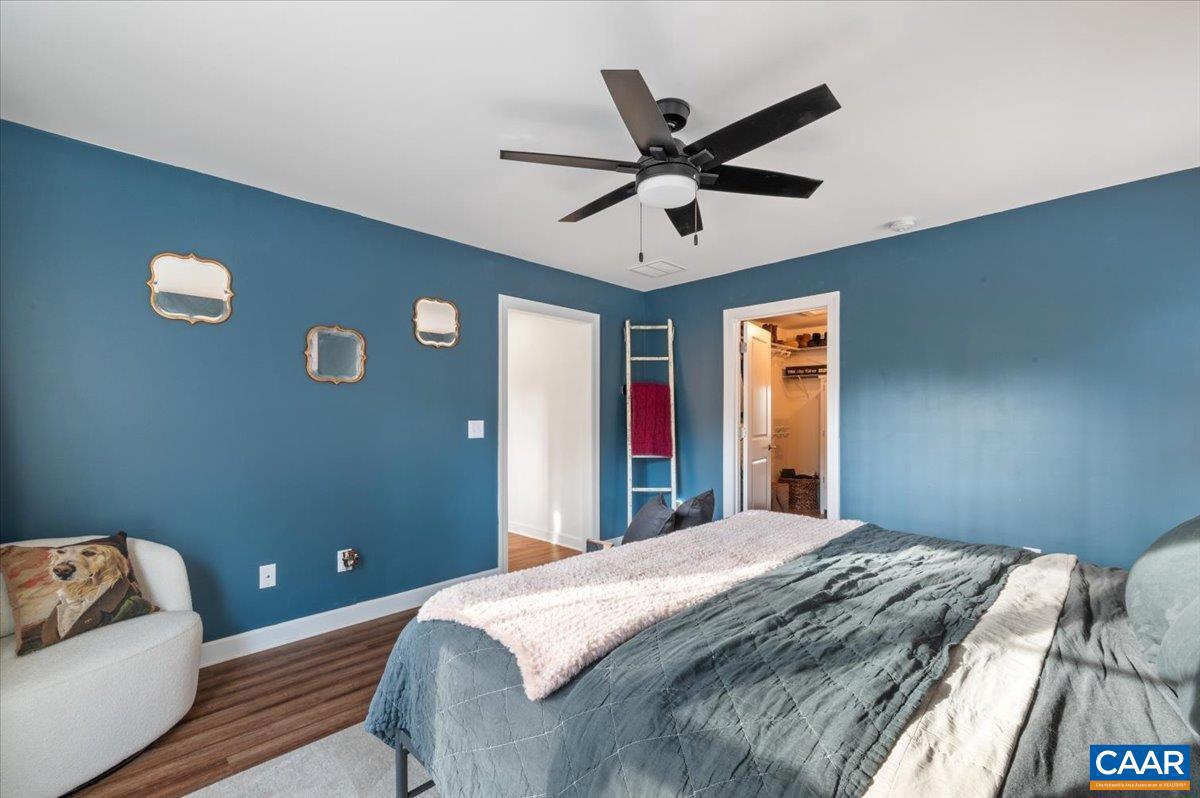 FOX HOLLOW - Residential