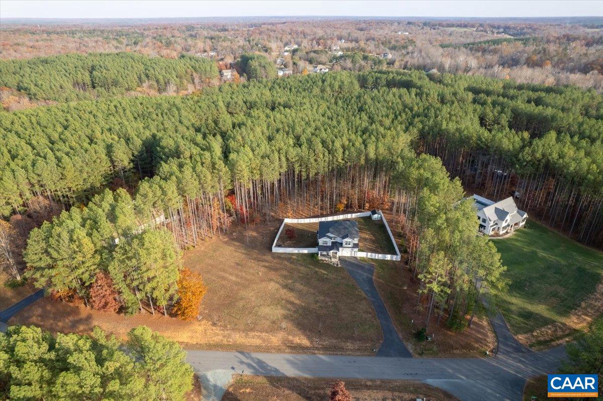 FOX HOLLOW - Residential