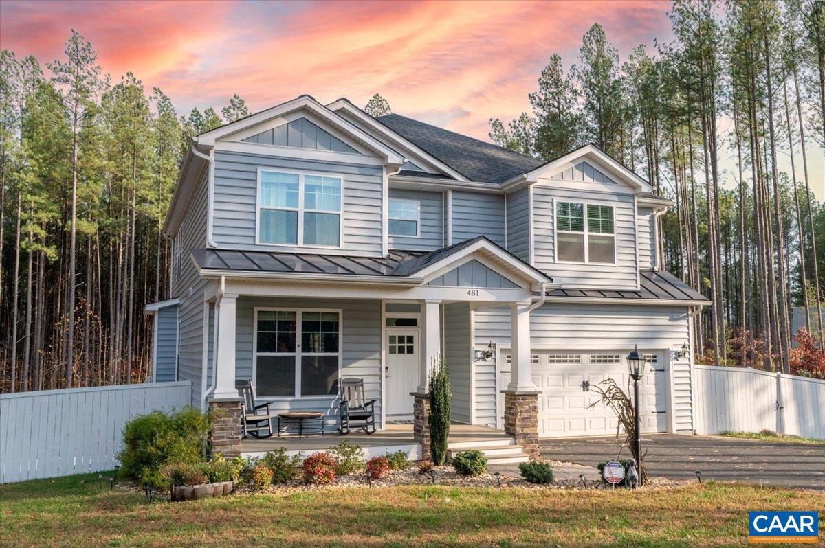 FOX HOLLOW - Residential