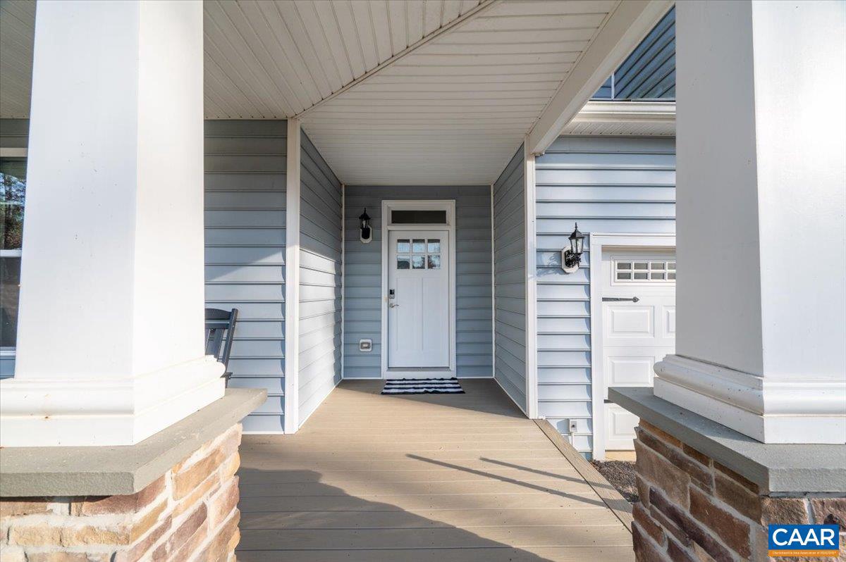 FOX HOLLOW - Residential