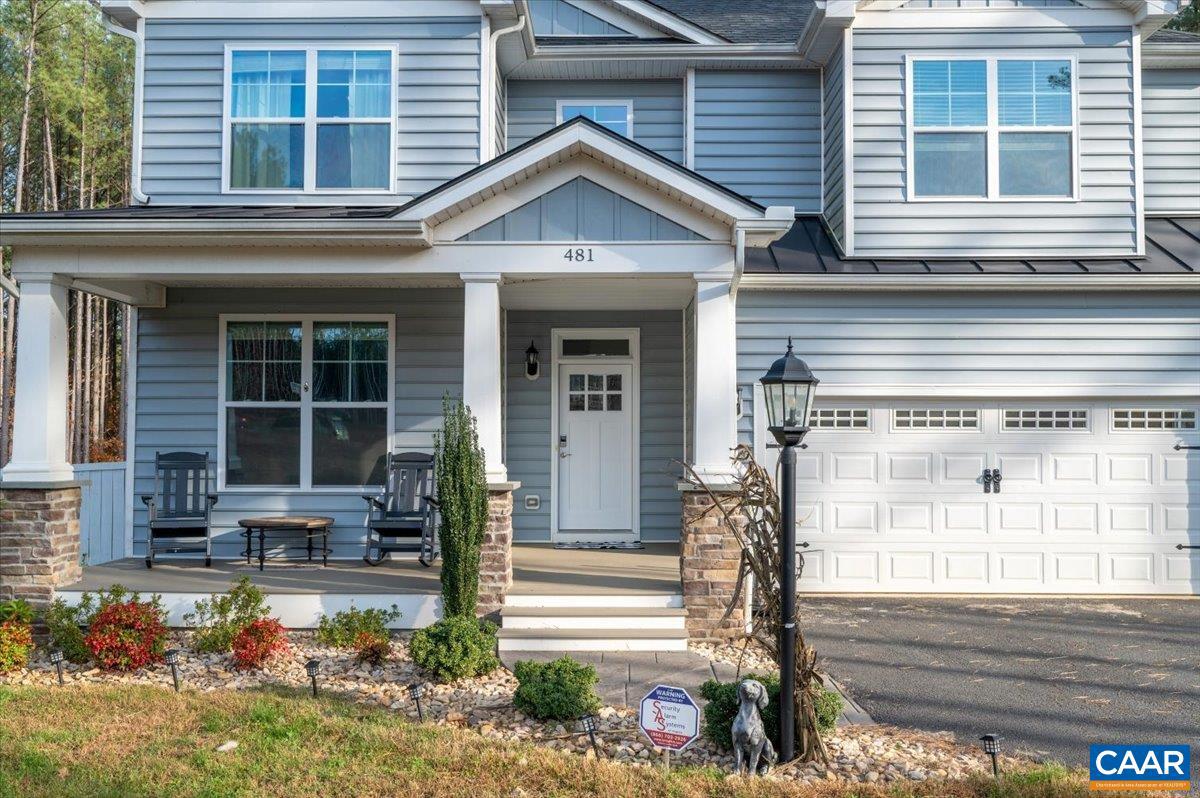 FOX HOLLOW - Residential