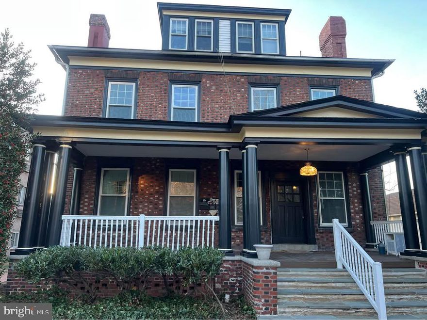 Charming 3rd Floor Apartment in Historic Phoenixville – Bright, Spacious & Full of Character!

Welcome to this beautiful, sun-filled 3rd floor unit in a classic red brick colonial, just one block from Reeves Park and a 5-minute walk to the heart of downtown Phoenixville. Enjoy all the shops, restaurants, and entertainment this vibrant town has to offer—without the hassle of traffic or parking woes.

Apartment Features:

Unique architectural angles and great natural light
2 spacious bedrooms (or use one as a living room or home office)
Large eat-in kitchen and breakfast area
Oversized bathroom with cedar closet
On-site laundry for your convenience
Gorgeous shared foyer and front porch
Included Amenities:

Heat included! (radiator heat)
2 off-street parking spots + ample street parking
Landlord covers water, sewer, trash, laundry, landscaping, snow removal, and repairs
Tenant Responsibility:

Only pay electric and optional cable/internet
Enjoy a peaceful setting with friendly neighbors in a well-maintained building. We're looking for a respectful, generally quiet tenant with good to excellent credit and no criminal background.

This unique space won't last long—reach out today to schedule a showing!