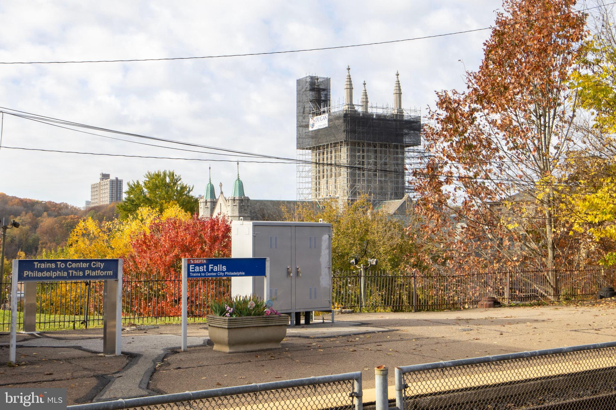 EAST FALLS - Residential Lease