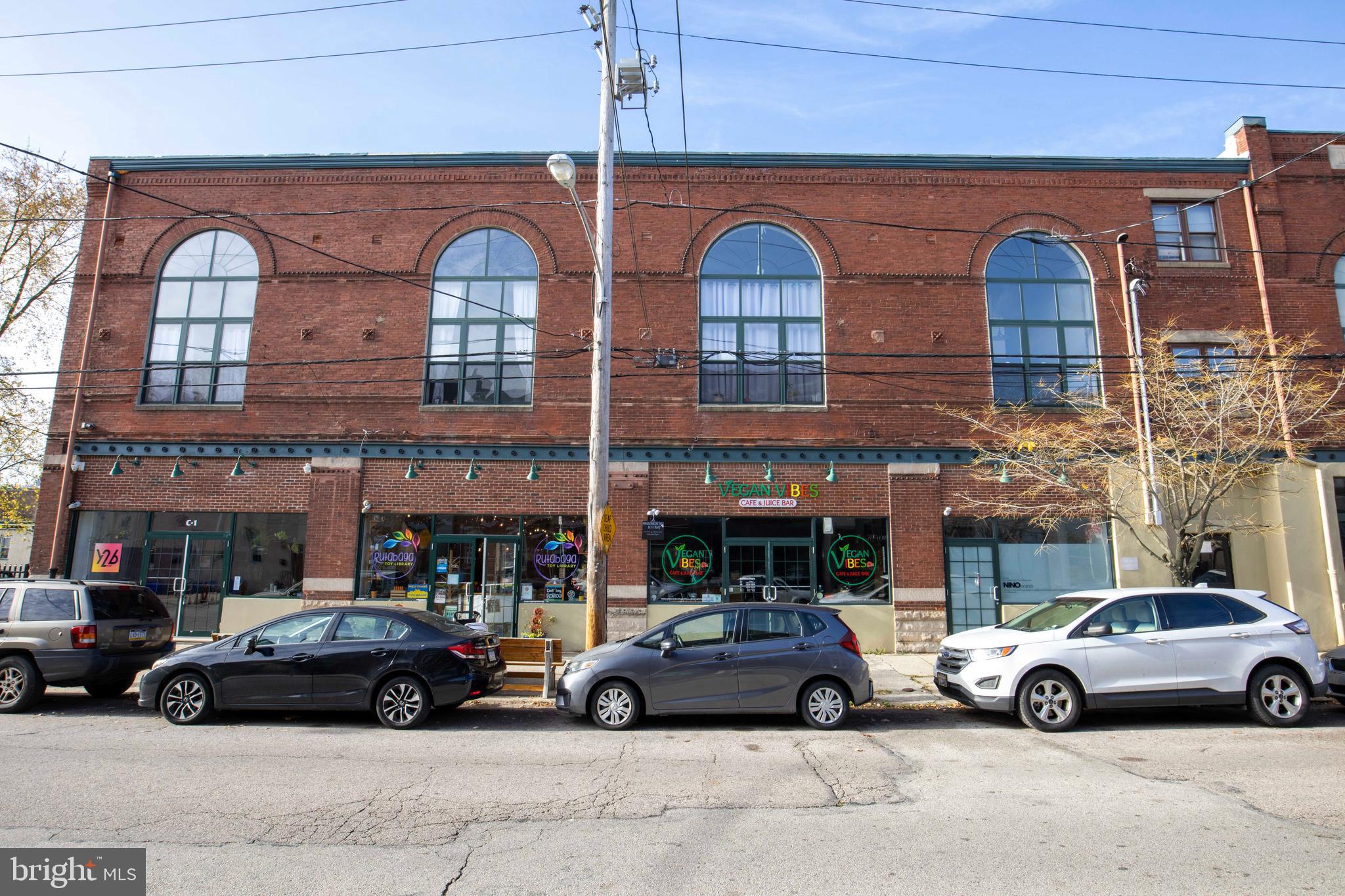 EAST FALLS - Residential Lease