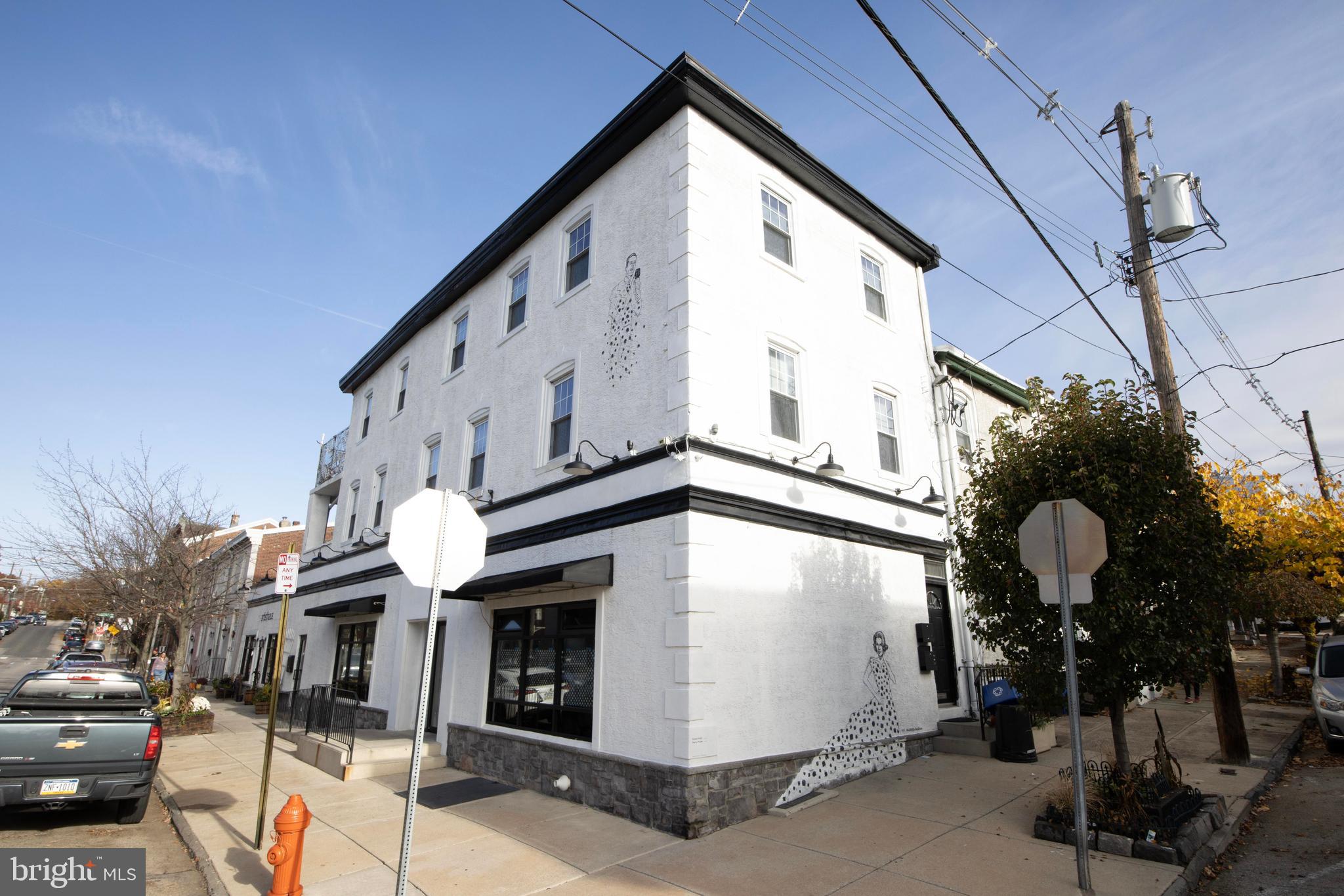 EAST FALLS - Residential Lease