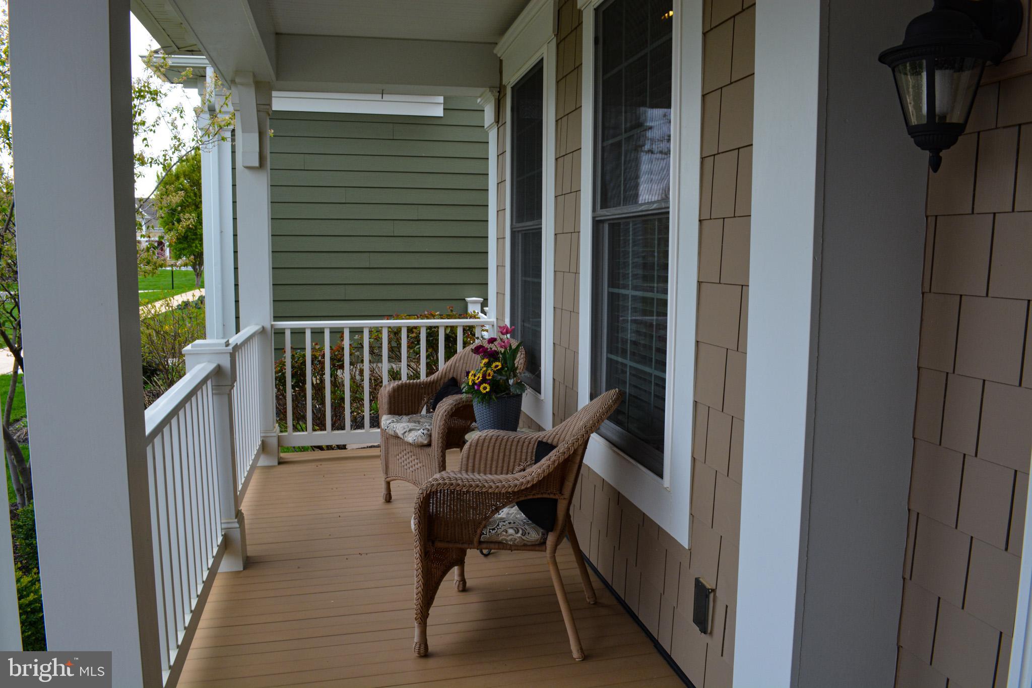 HOME TOWNE SQUARE - Residential