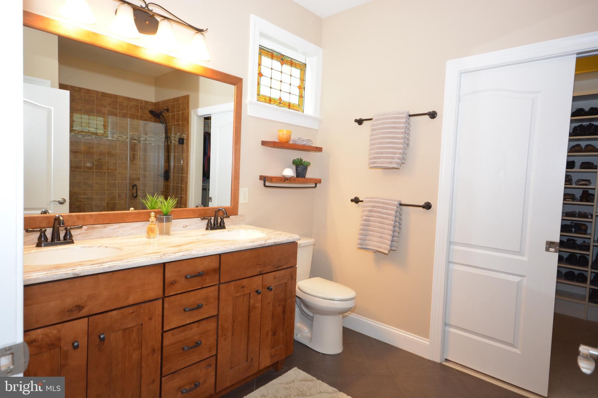 HOME TOWNE SQUARE - Residential