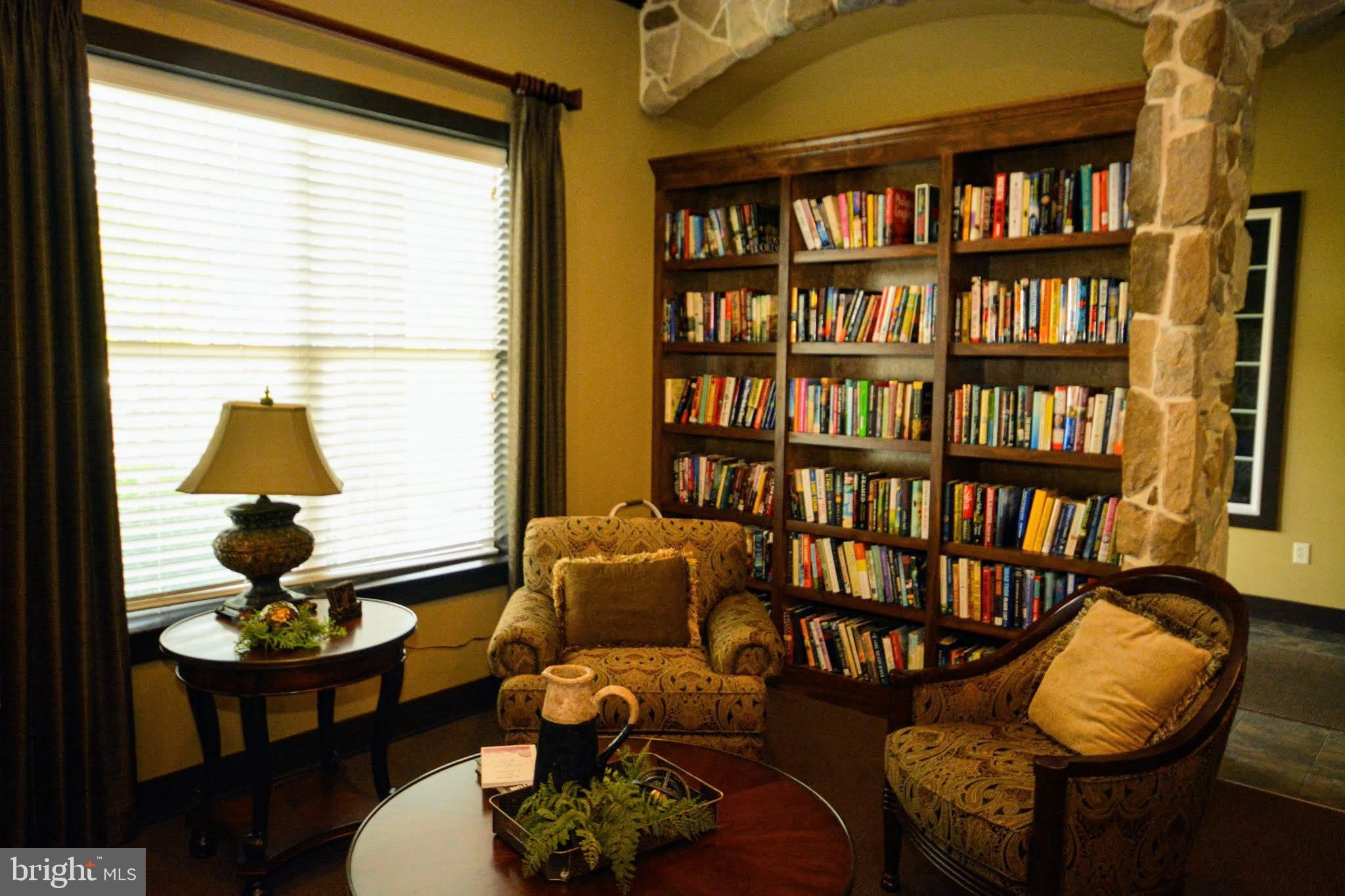 HOME TOWNE SQUARE - Residential