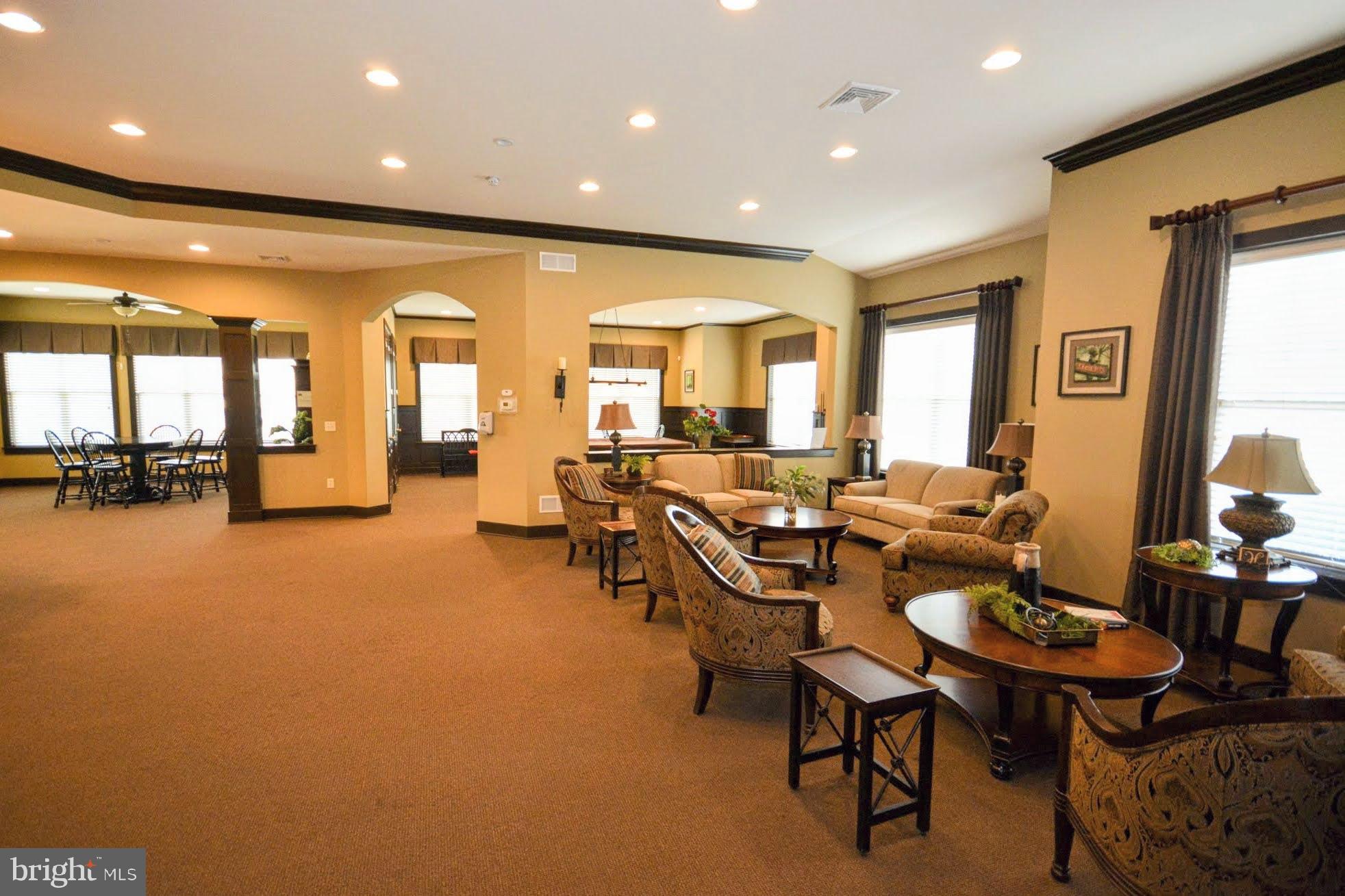 HOME TOWNE SQUARE - Residential