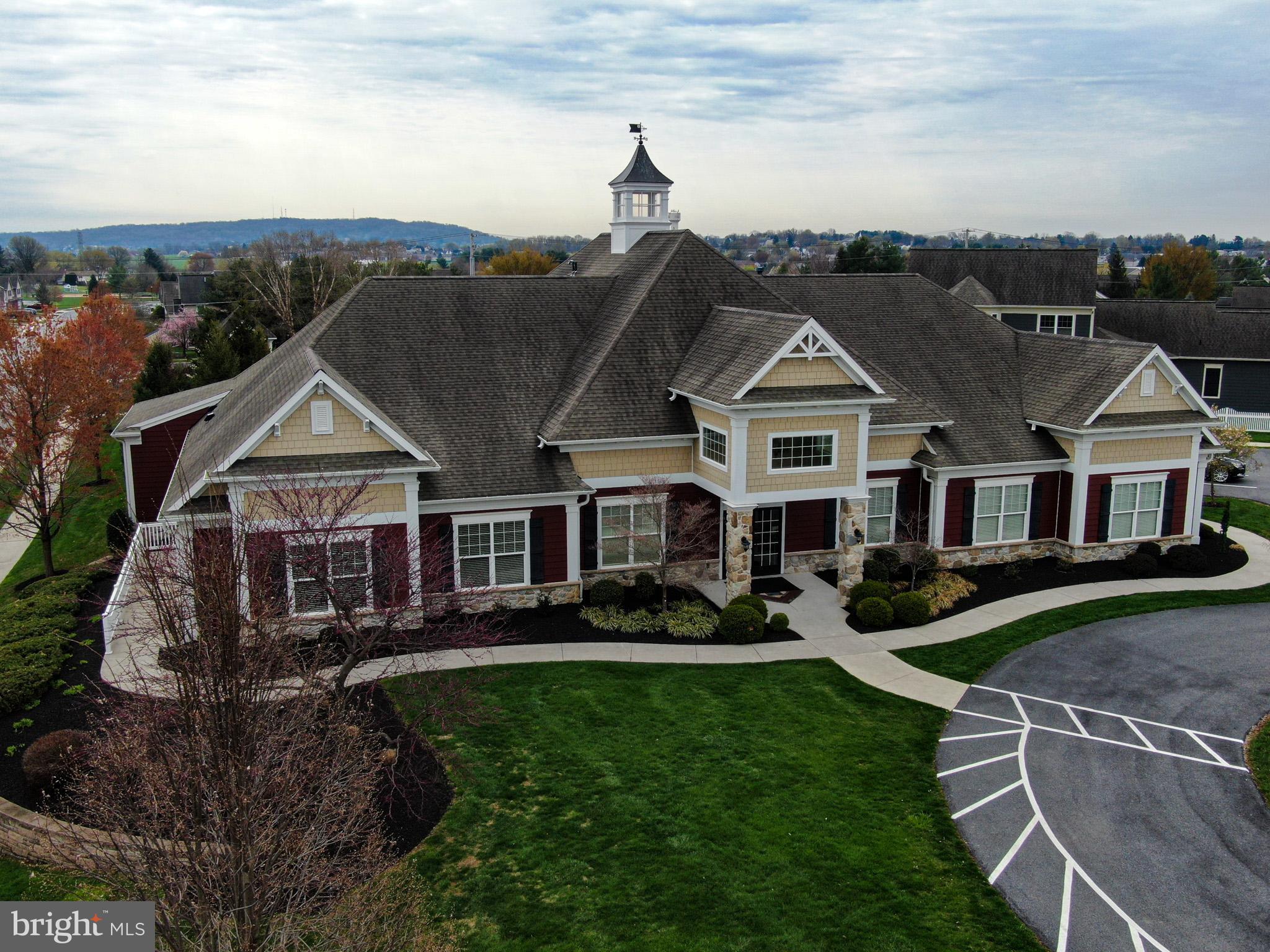 HOME TOWNE SQUARE - Residential