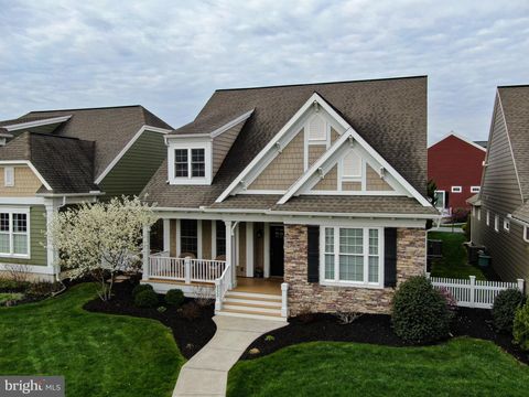 Photo of 332 Home Towne Boulevard, EPHRATA, PA 17522 (MLS # PALA2068298)