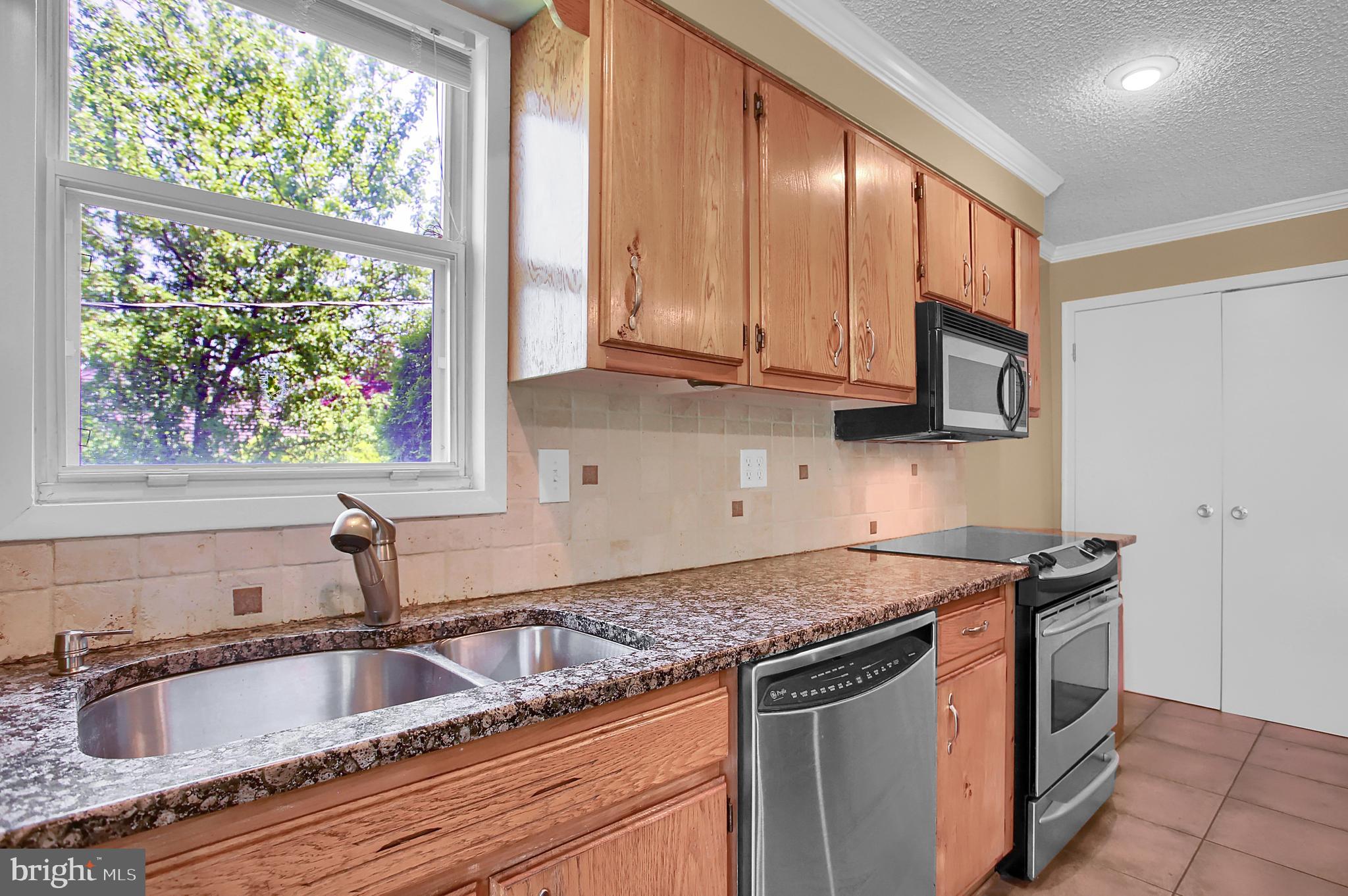 BEAUCREST - Residential