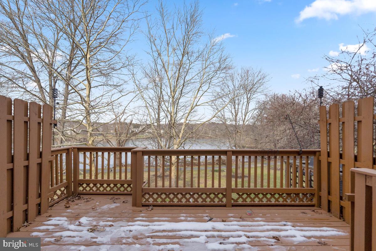 GUNNERS LAKE VILLAGE - Residential