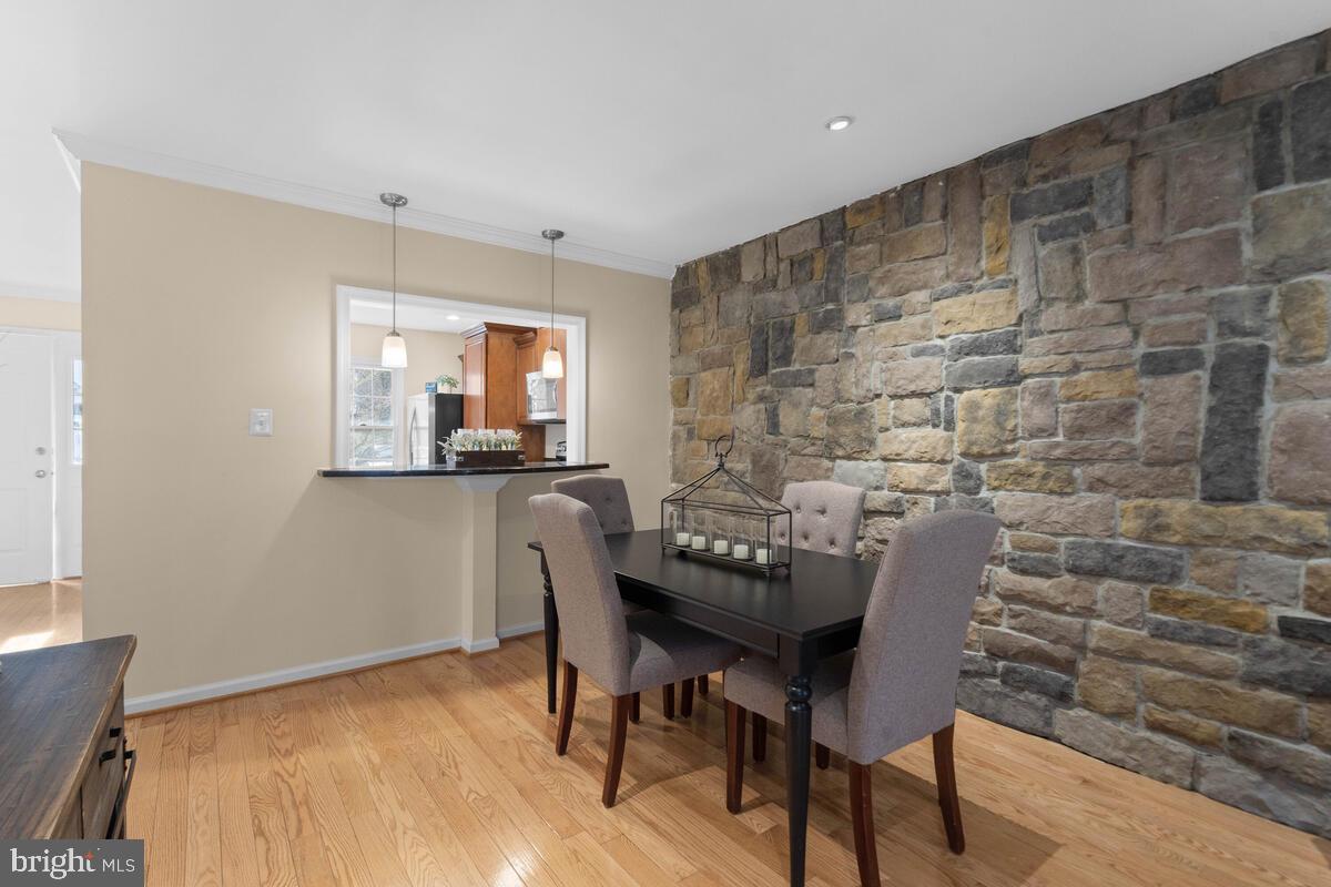 GUNNERS LAKE VILLAGE - Residential