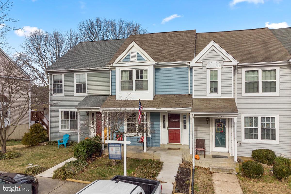 GUNNERS LAKE VILLAGE - Residential