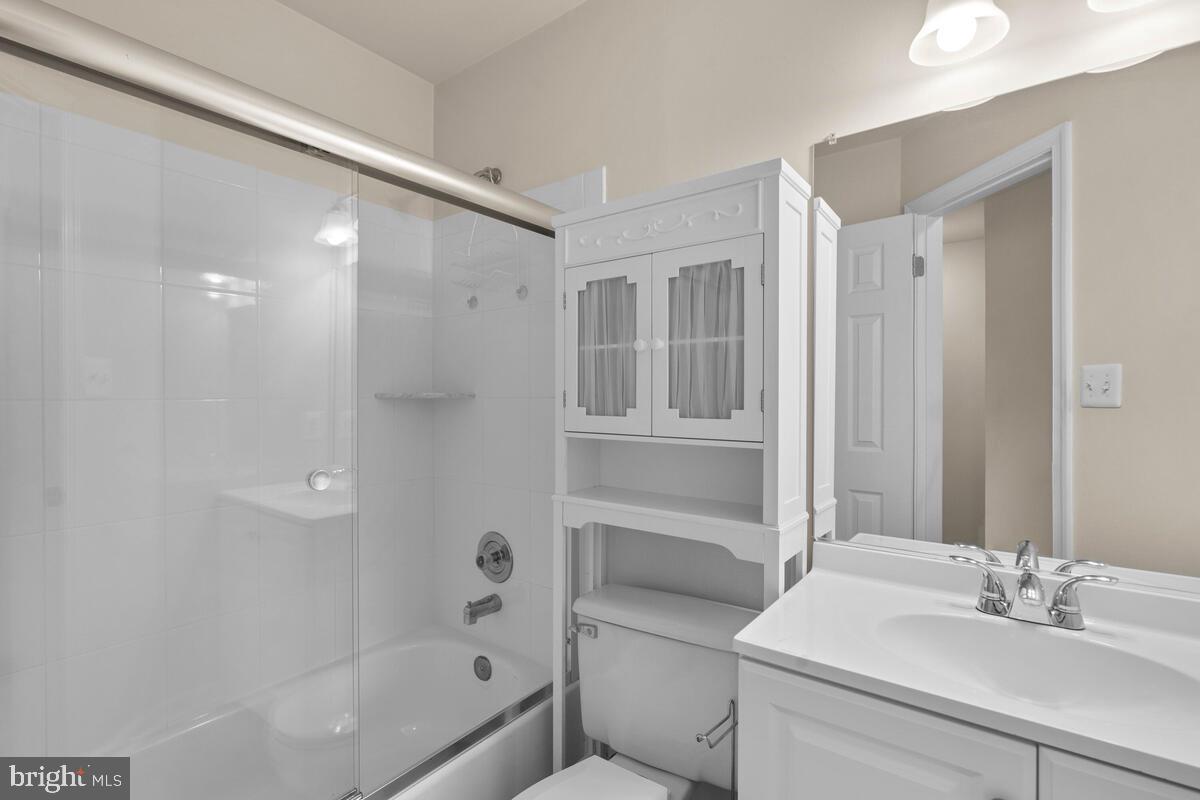 GUNNERS LAKE VILLAGE - Residential