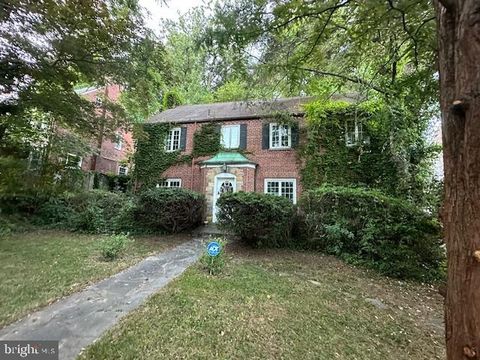 Photo of 3517 Leland Street, Chevy Chase, MD 20815 (MLS # MDMC2138010)