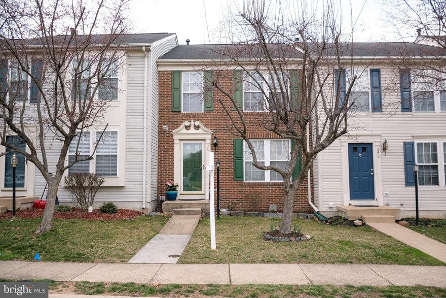 Gorgeous 2228 square foot townhome completely remodeled top to bottom in highly desirable Stratford neighborhood! The three level bump out adds a tremendous amount of space to the kitchen area, master bedroom and creates an additional fourth bedroom on the lower level. Lower level features a full bathroom and walks out to the large, fenced backyard. Spacious eat-in kitchen with extra space for entertaining. Enormous, freshly painted deck that backs to a huge common area providing a quiet, private setting for entertaining and relaxing. The kids will love the huge sledding hill directly behind and within eyesight of the home! All new paint, carpet, tile and hardwood flooring. Light filled kitchen with all new stainless steel appliances and center island. Master bedroom features two separate, large walk in closets. Tons of storage space in the basement. Completely move in ready. Schedule your appointment today, this one won't last!