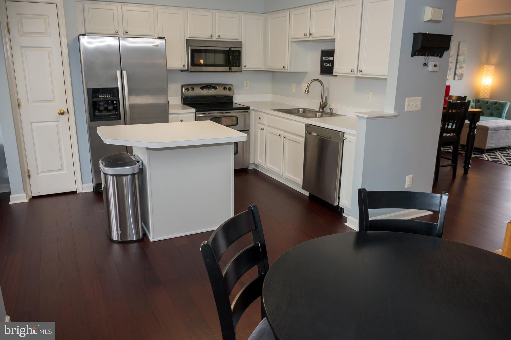 STRATFORD - Residential