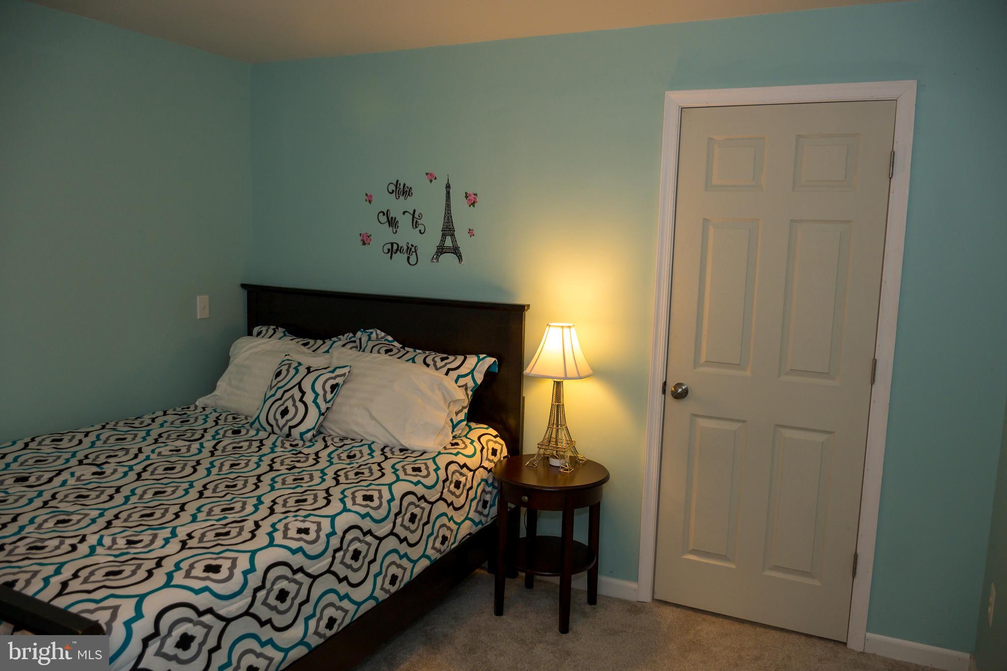 STRATFORD - Residential