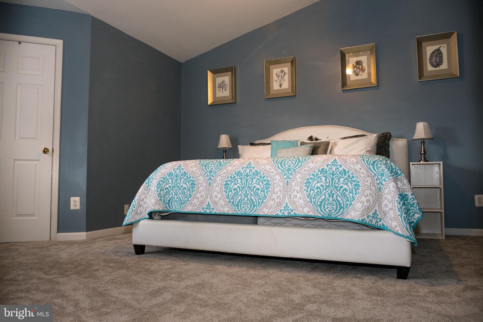 STRATFORD - Residential